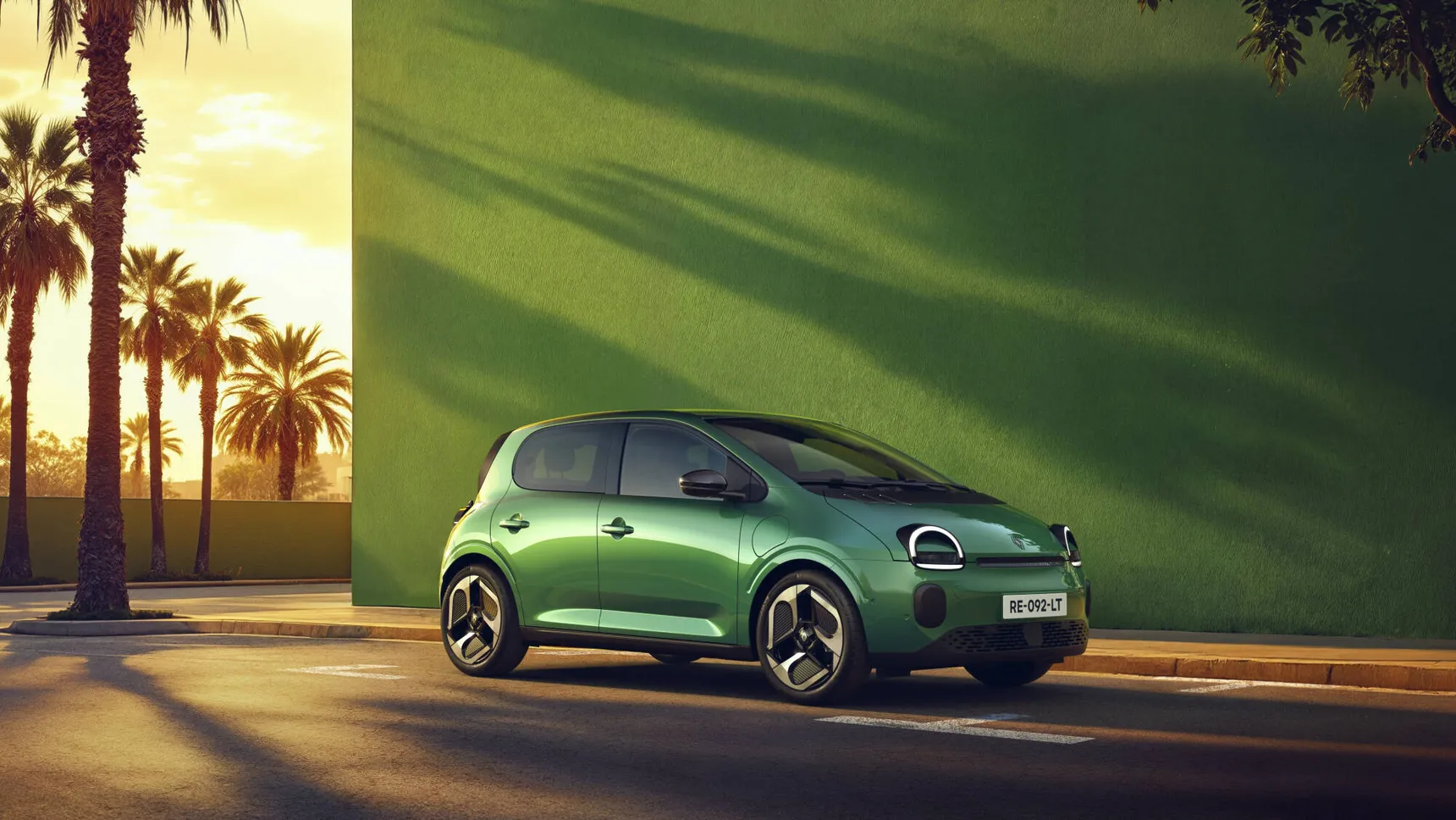 2026 Renault Twingo E-Tech sunset