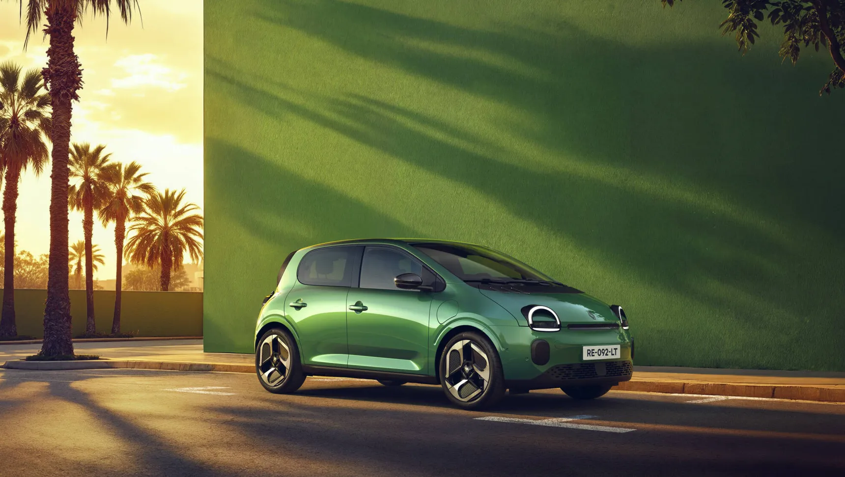 2026 Renault Twingo E-Tech sunset