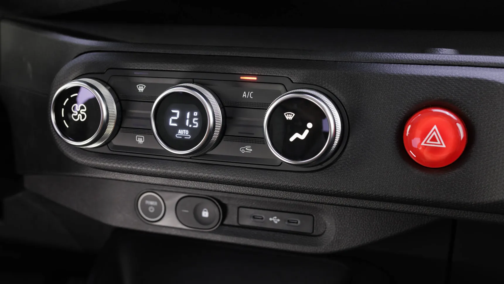 2026 Renault Twingo E-Tech interior red hazard button