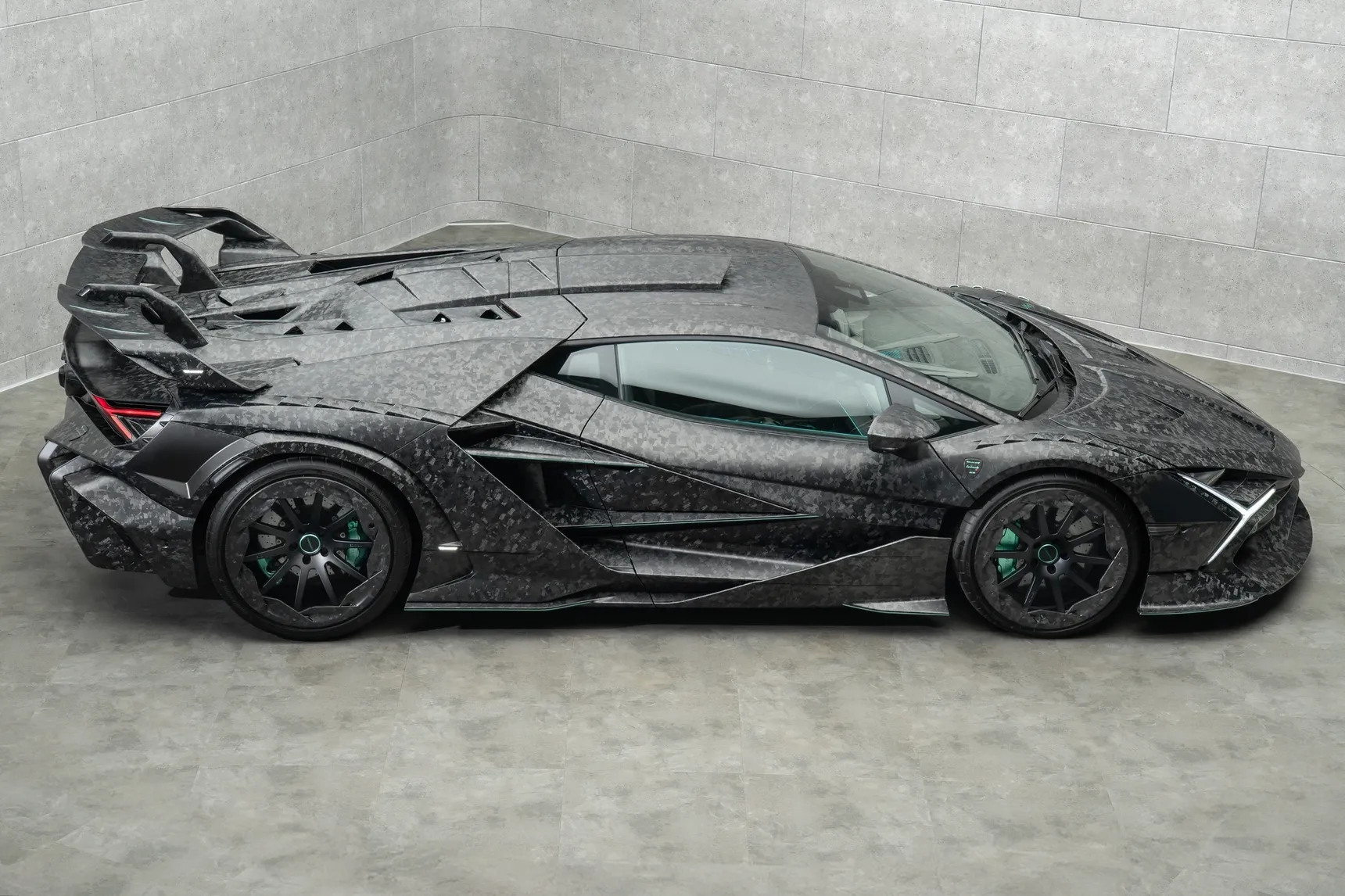 2026-Lamborghini-Revuelto-MANSORY-CarbonadoX-Exterior-HD