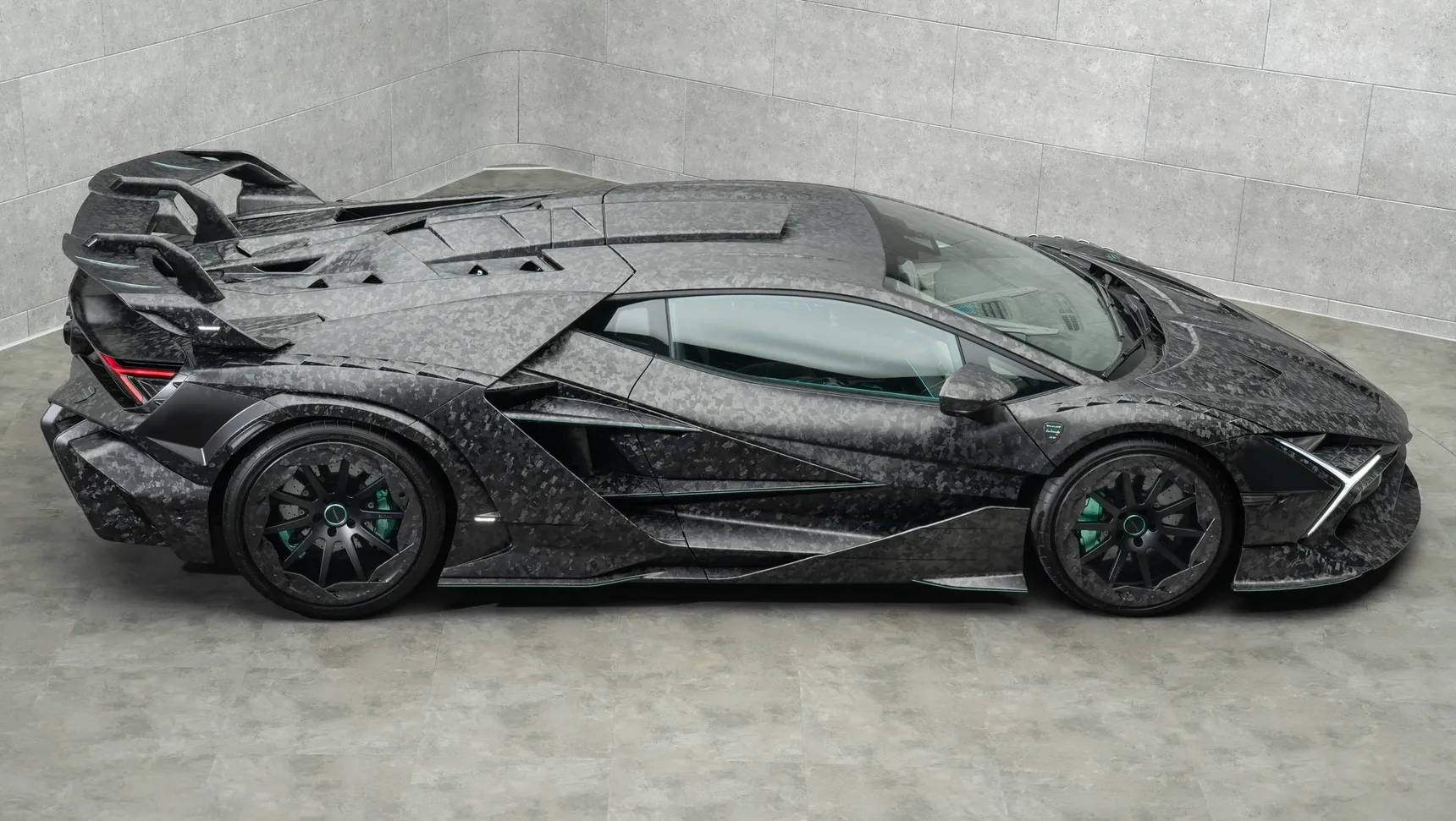 2026-Lamborghini-Revuelto-MANSORY-CarbonadoX-Exterior-HD