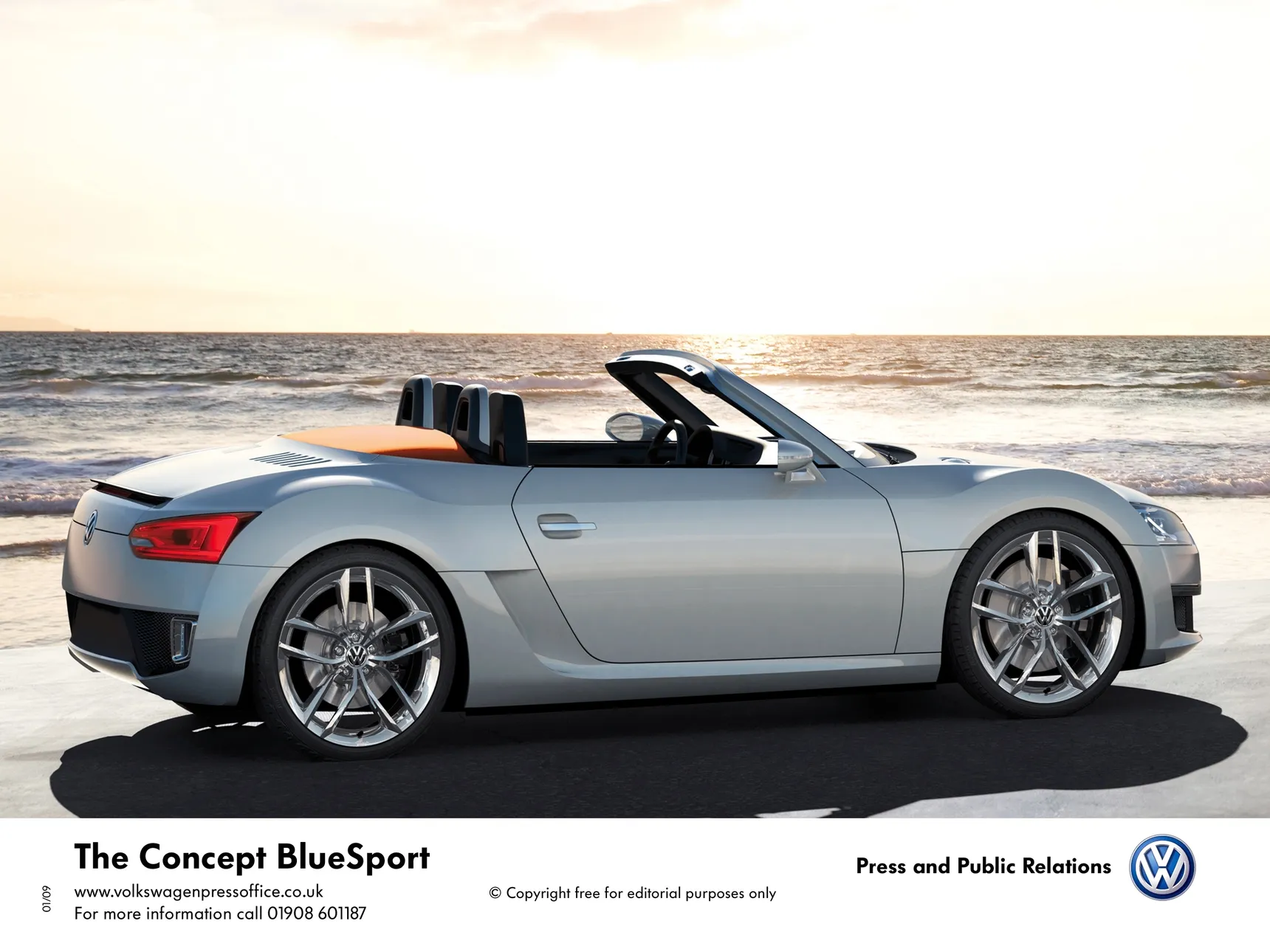 Volkswagen_The_Concept_BlueSport_MidEngined_Roadster_SideView
