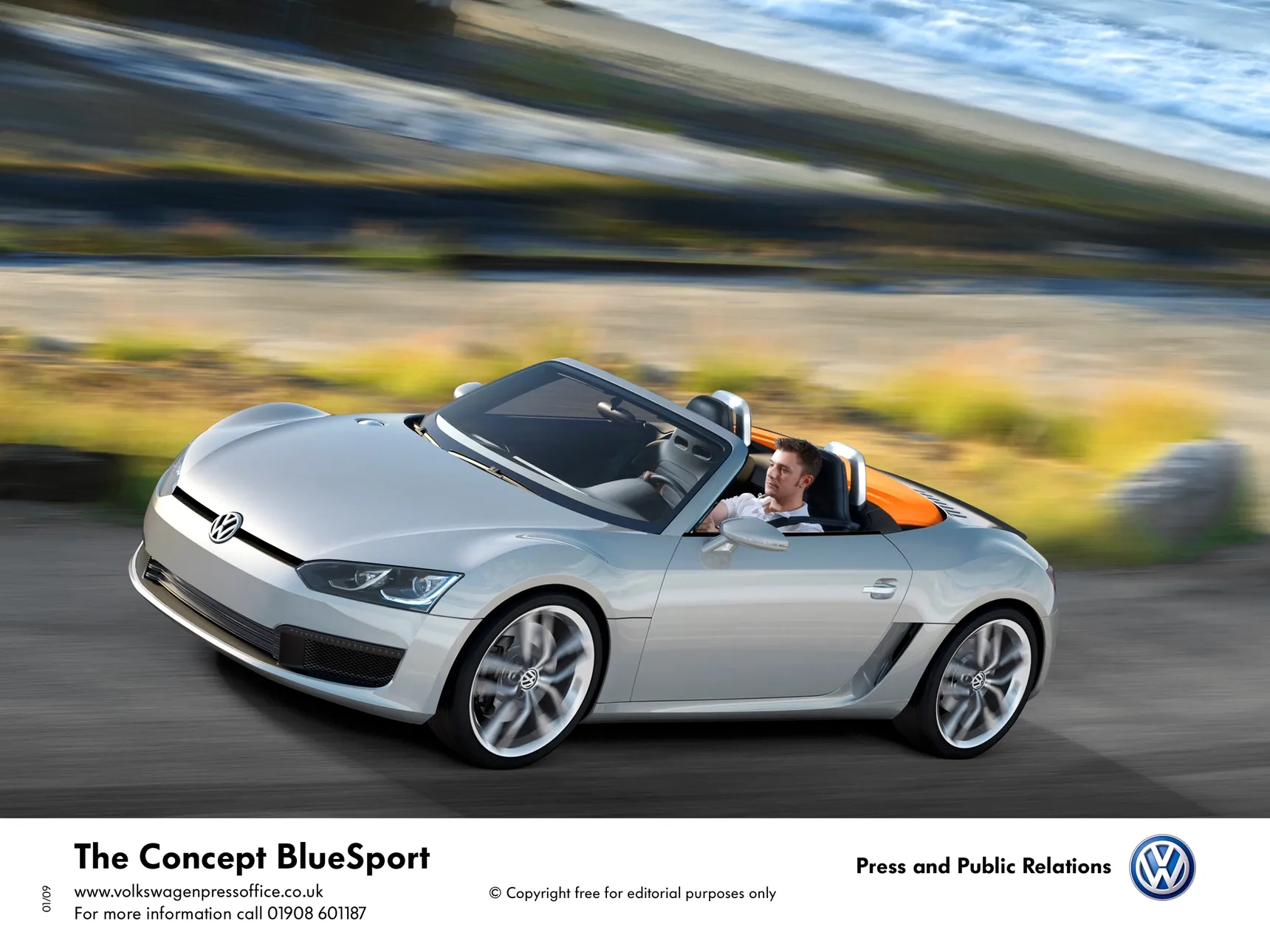 Volkswagen_The_Concept_BlueSport_MidEngined_Roadster_Driving