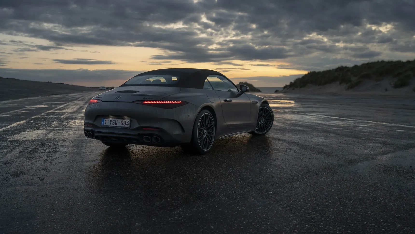 2024 Mercedes-AMG SL43 rear 3 quarter