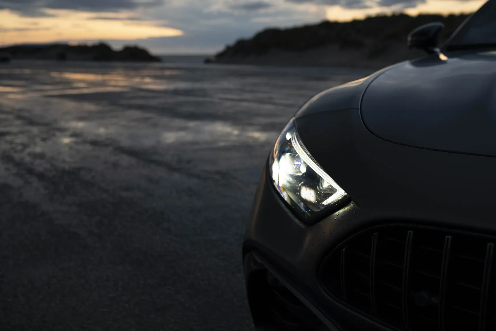 2024 Mercedes-AMG SL43 headlight