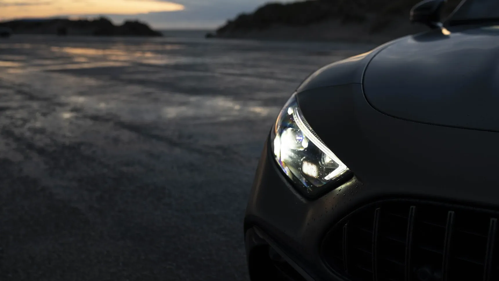 2024 Mercedes-AMG SL43 headlight