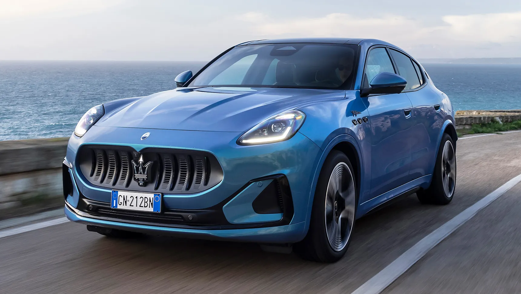 Best electric cars above 100.000 € 2026 Maserati Grecale Folgore