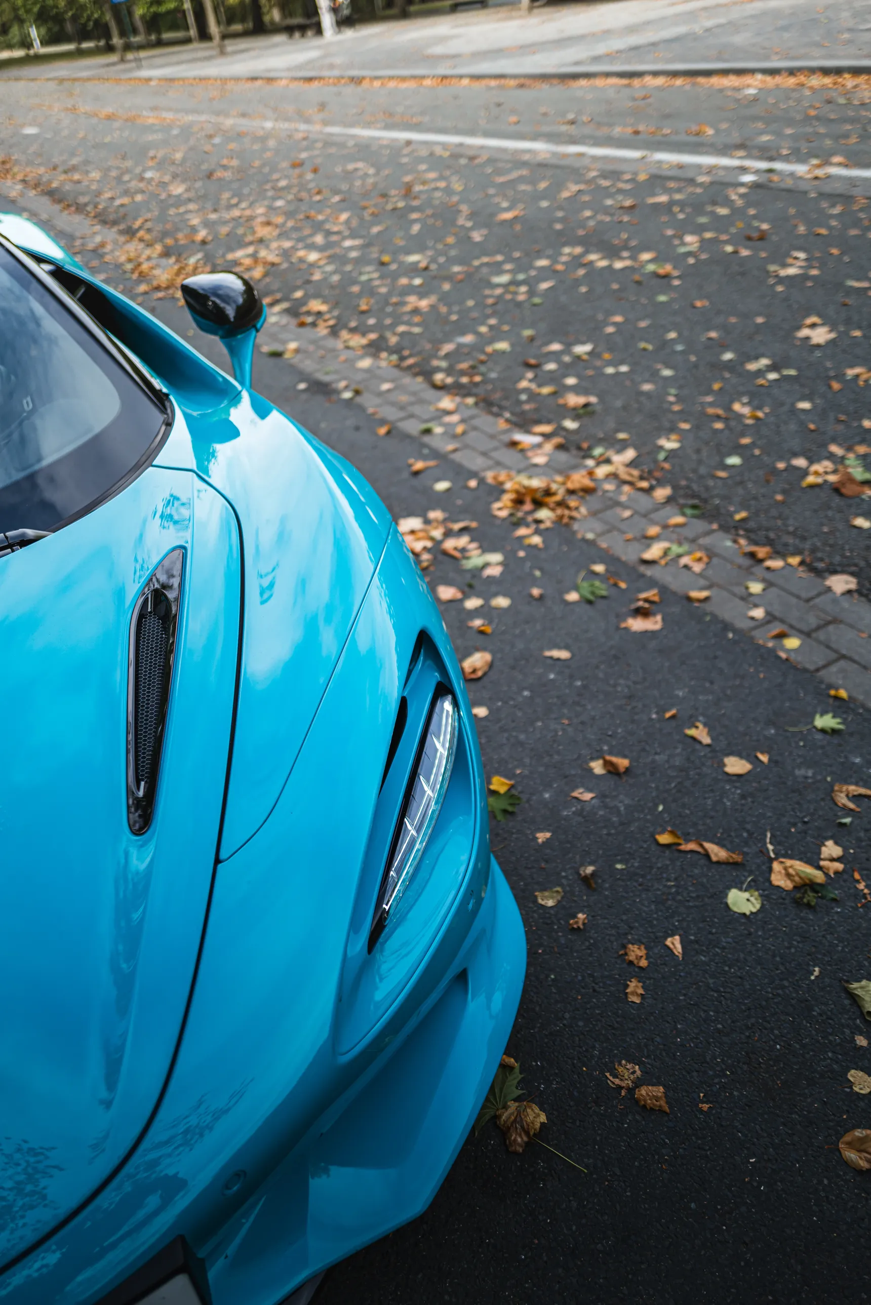 2025_McLaren_750S_Spider_MSO_Tokyo_Cyan_Front