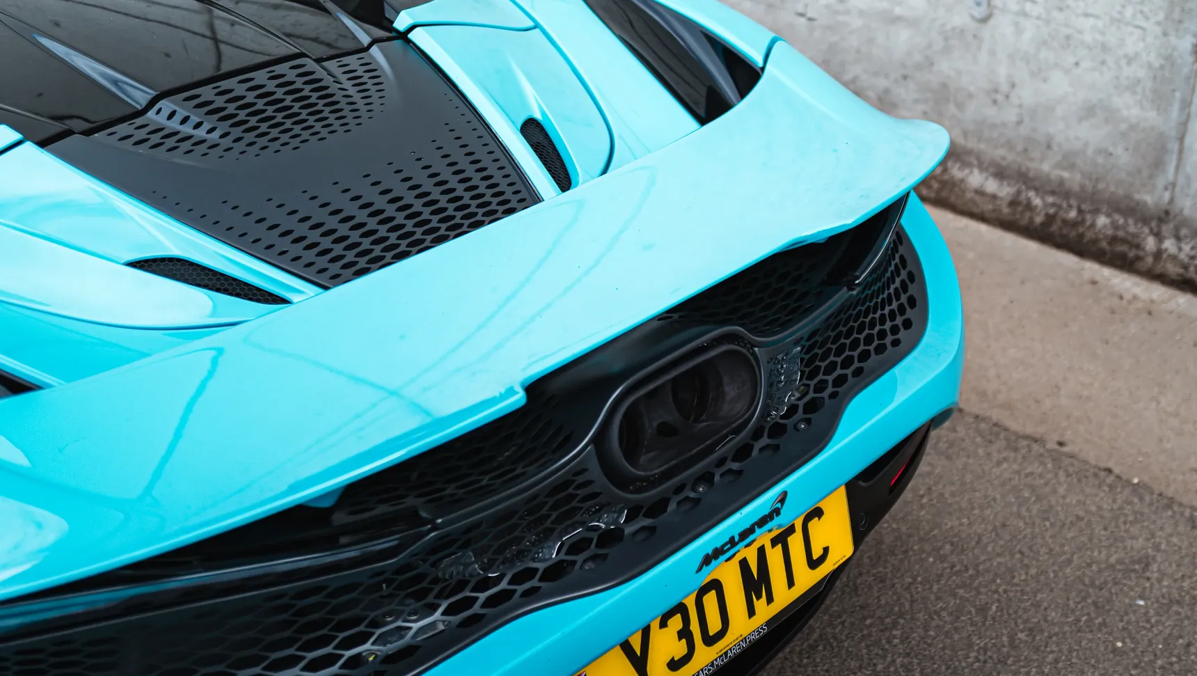 2025_McLaren_750S_Spider_MSO_Tokyo_Cyan_Exhaust