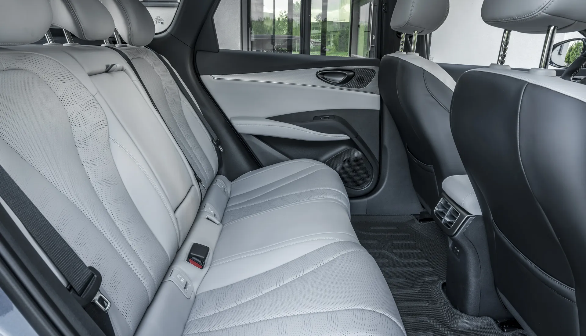 2025_BYD_SEAL6_Static_HD