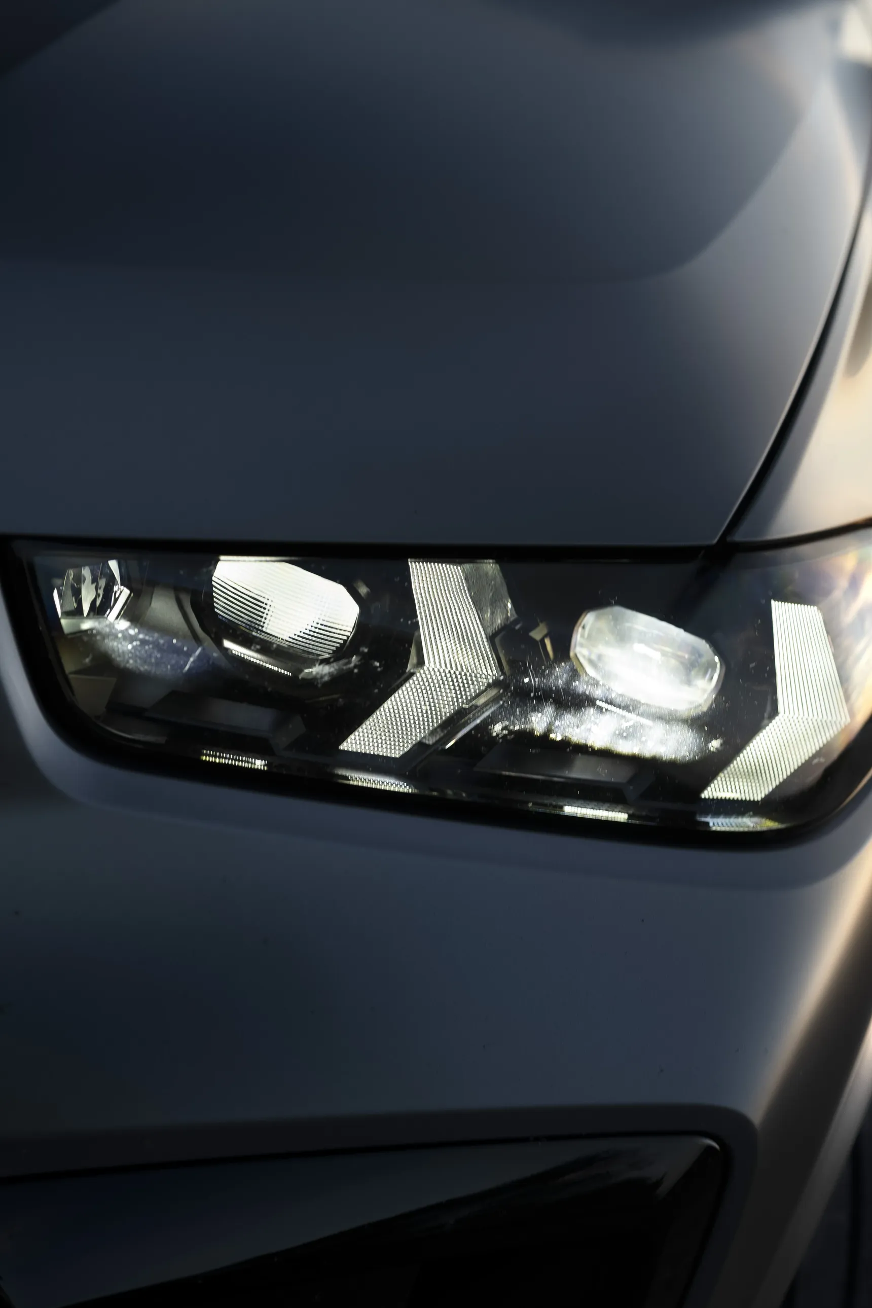2025 BMW X5 M headlight