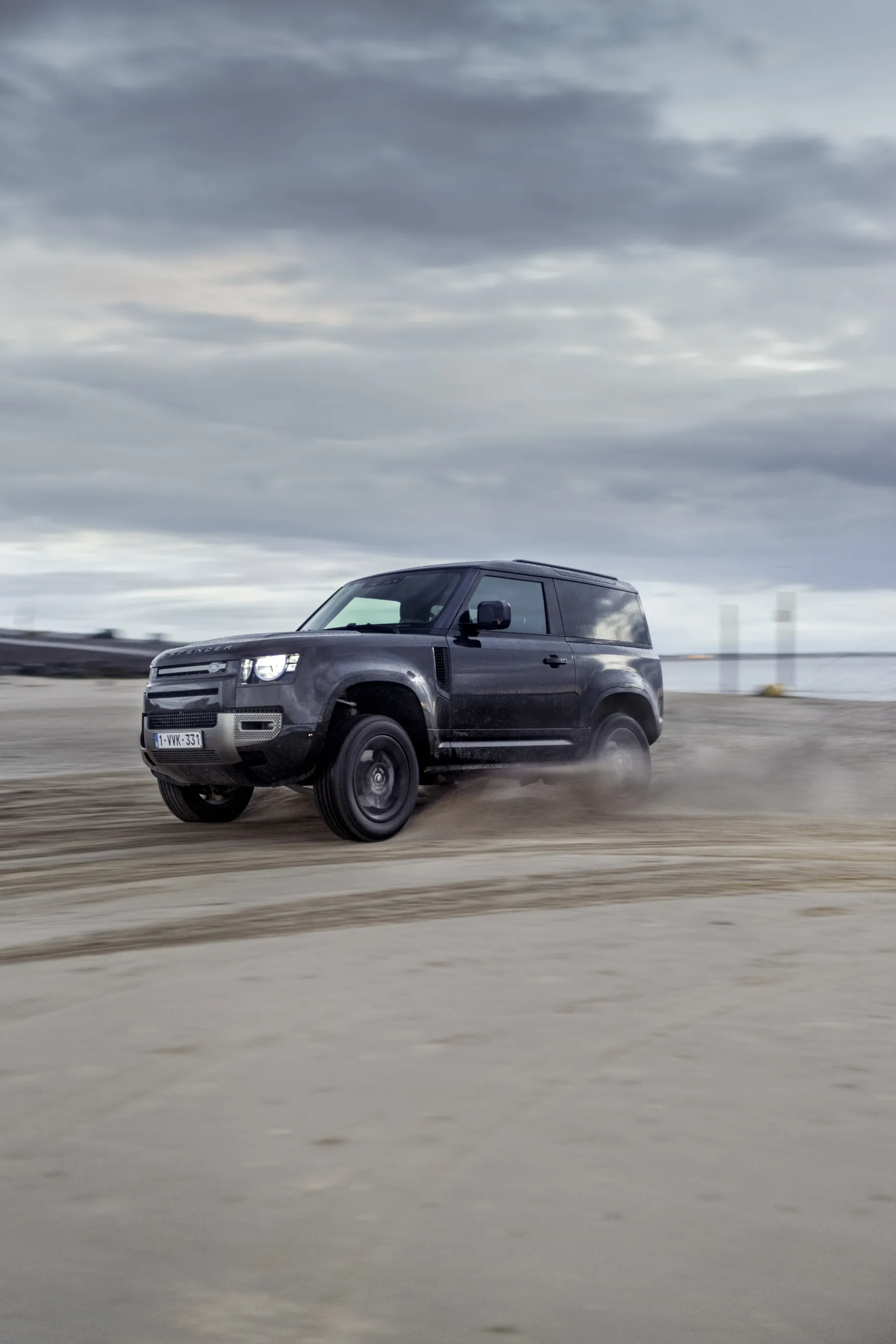 2024 Defender 90 P400 offroad sand sliding