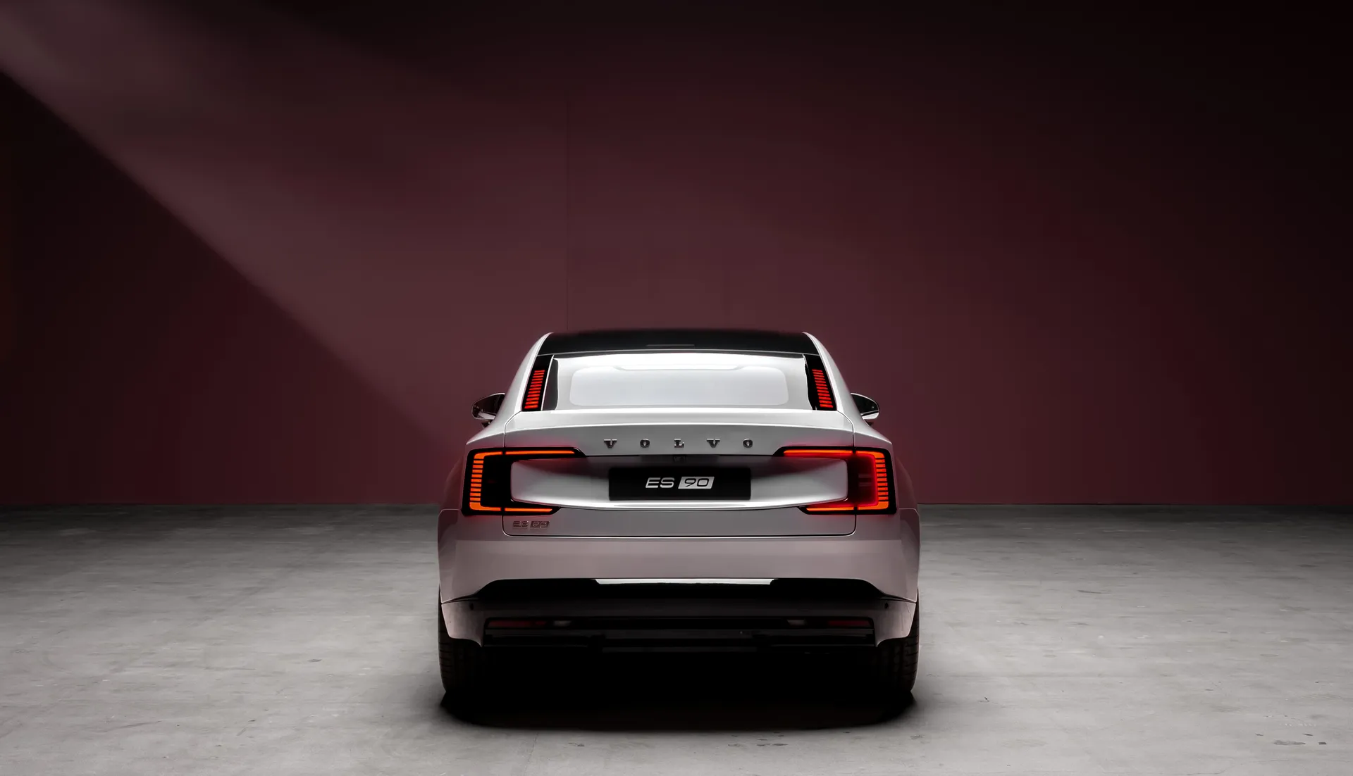 2025_Volvo_ES90_Exterior_HD