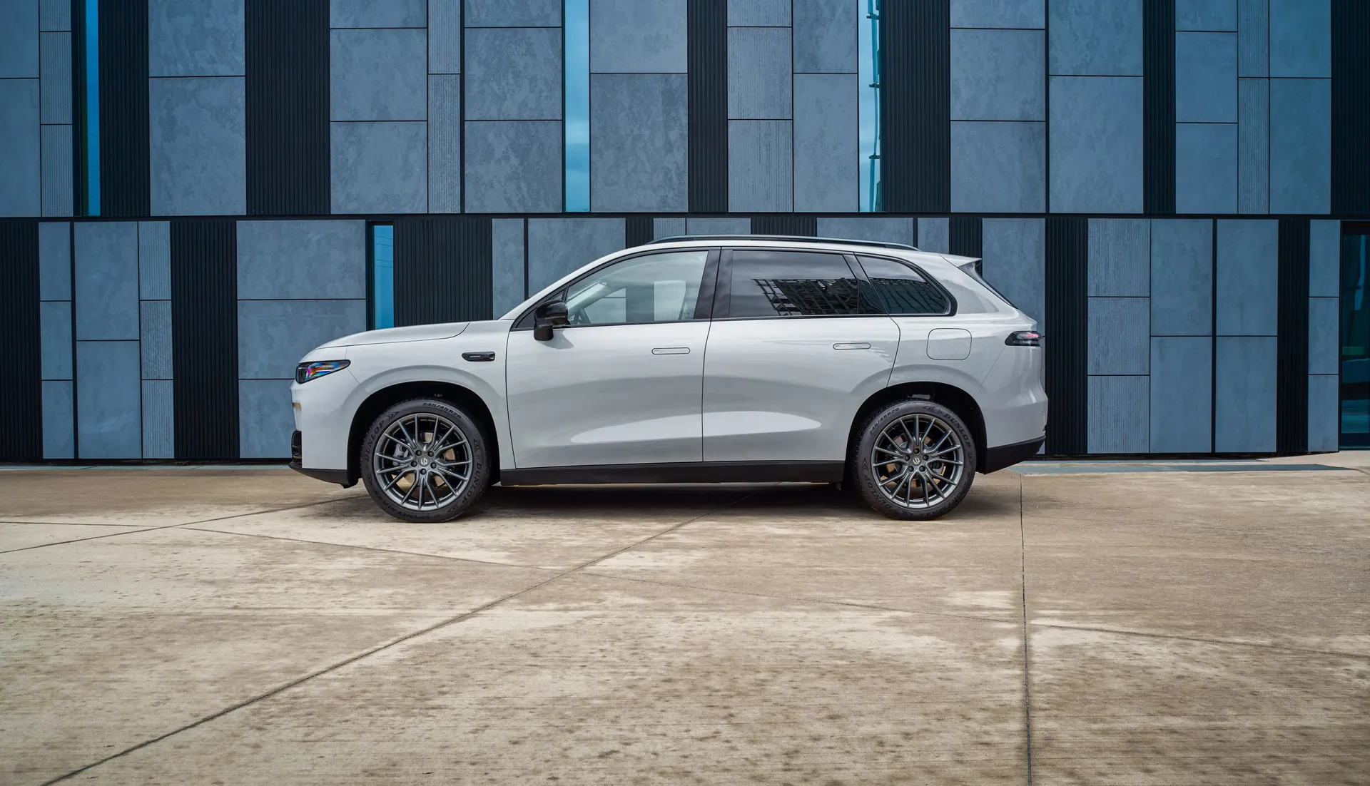 2025_Leapmotor_C10Reev_Exterior_HD