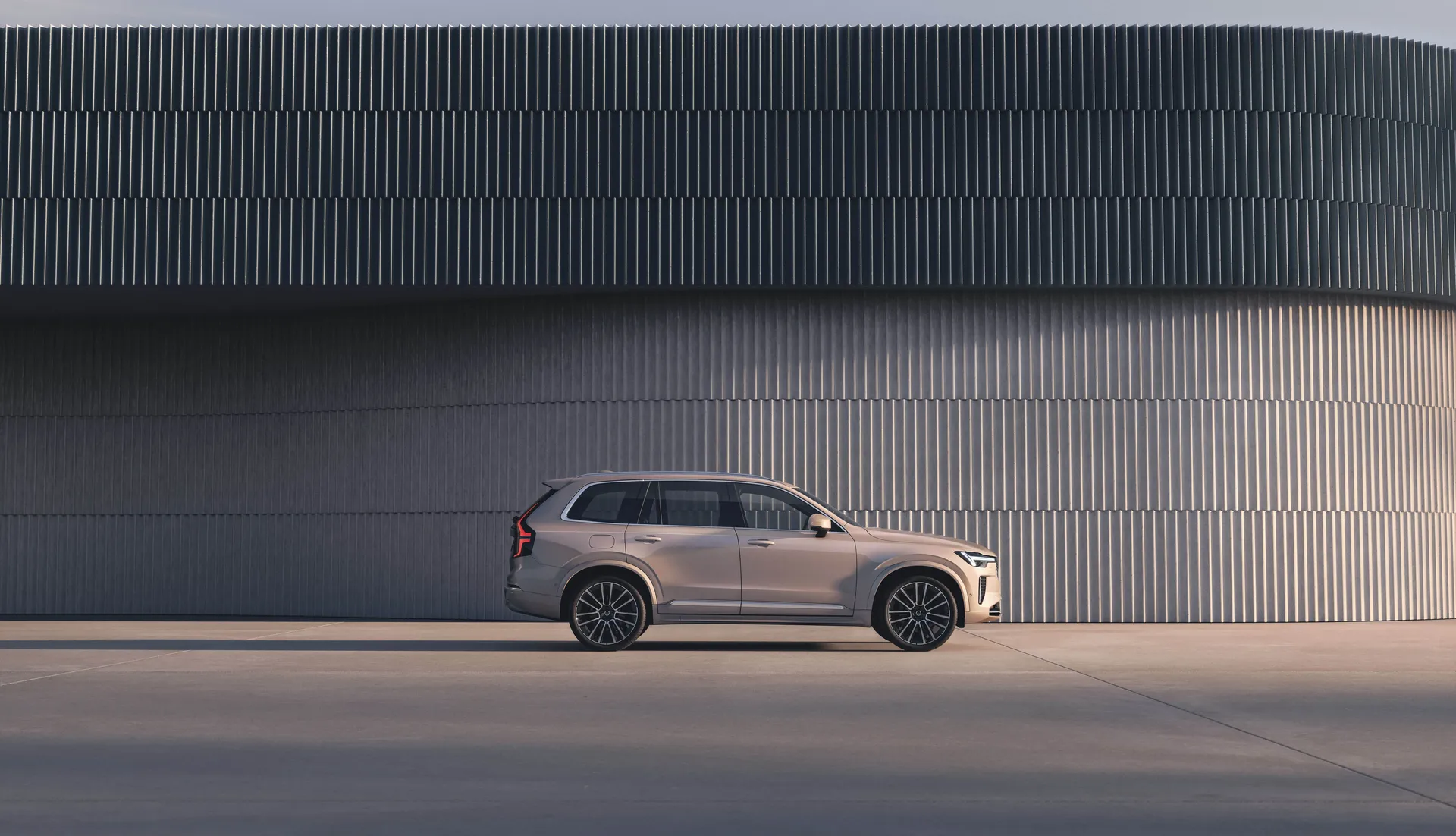 2025_New_Volvo_XC90_Exterior