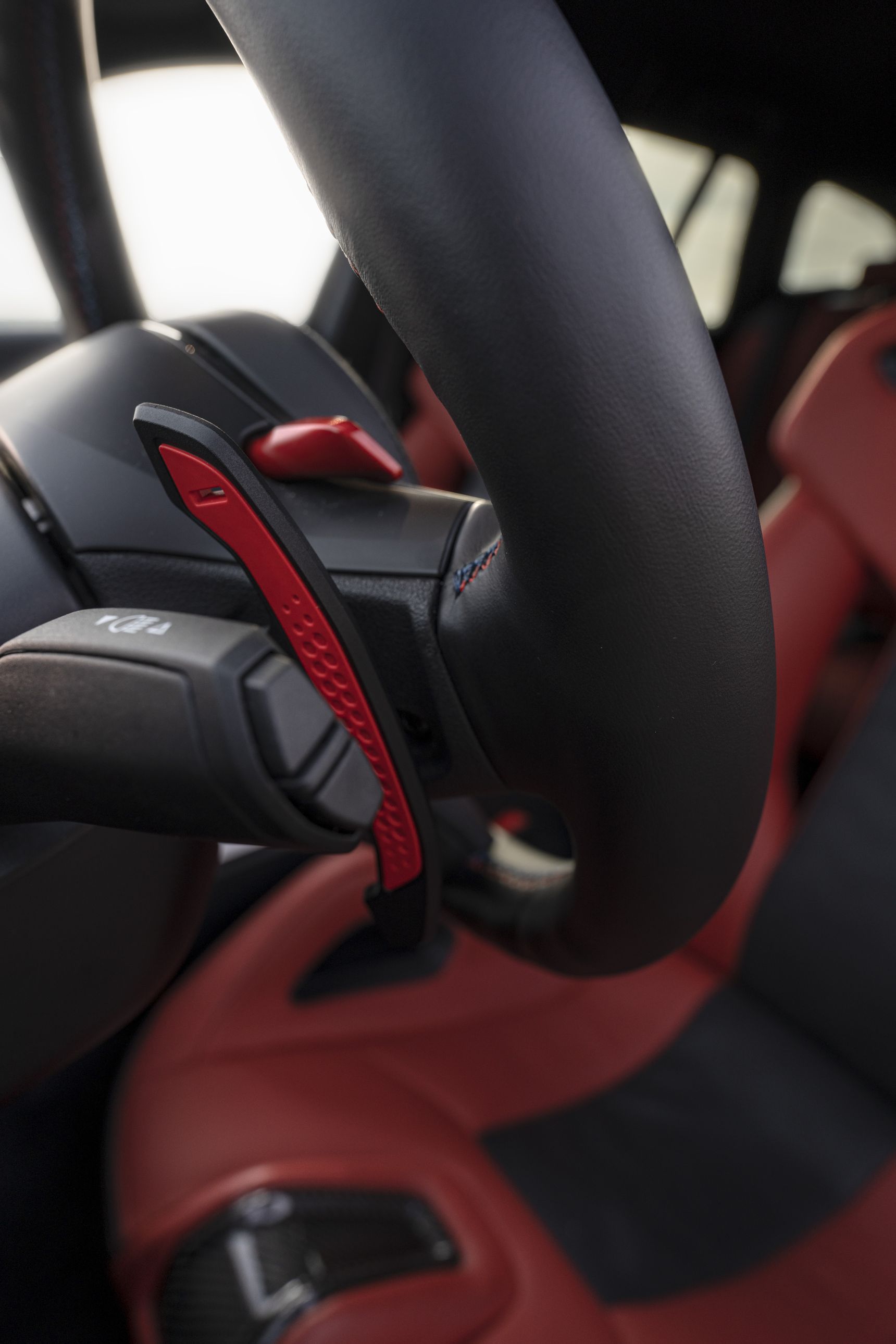 2023 BMW M3 Touring steering wheel interior shifting paddle