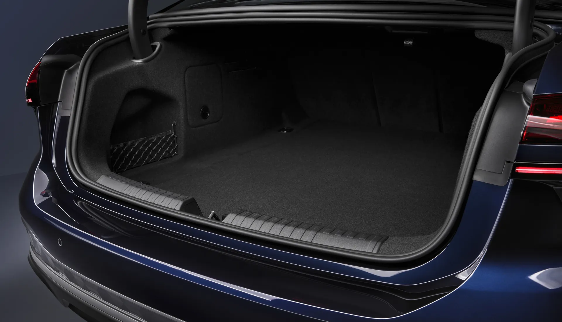 2025_Audi_A6_Sedan_FirmamentBlueMetallic