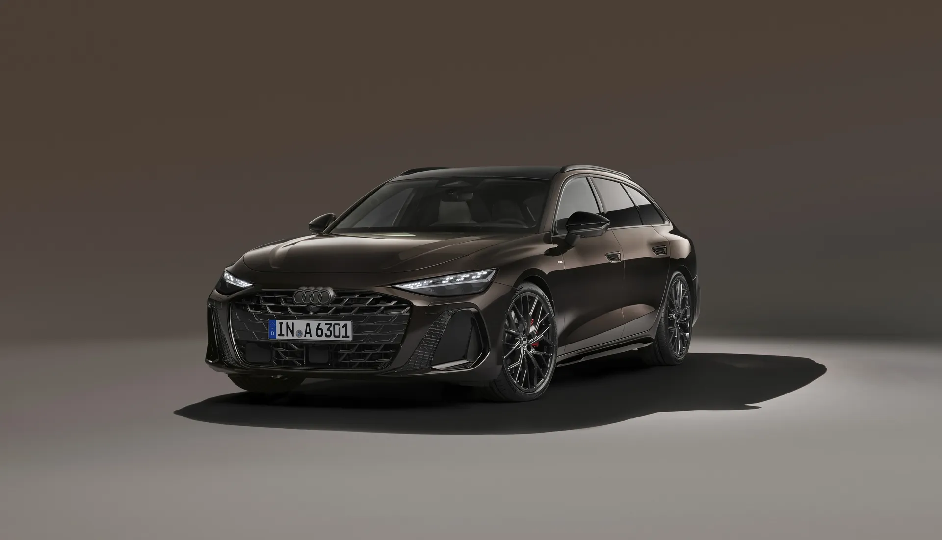 2025_Audi_A6_Avant_Madeira_Brown_Metallic