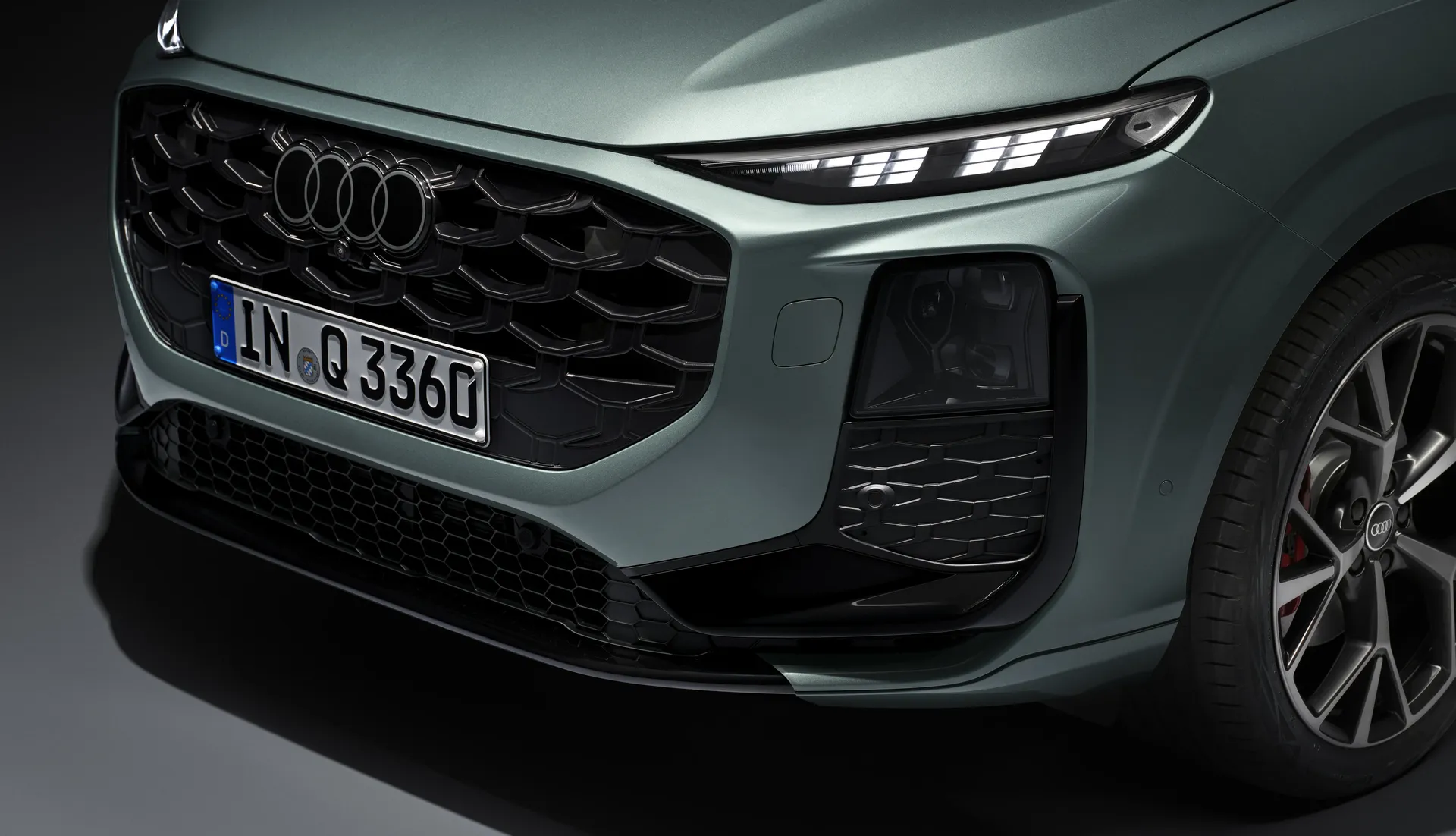2025_Audi_Q3_SUV_Sage_Green