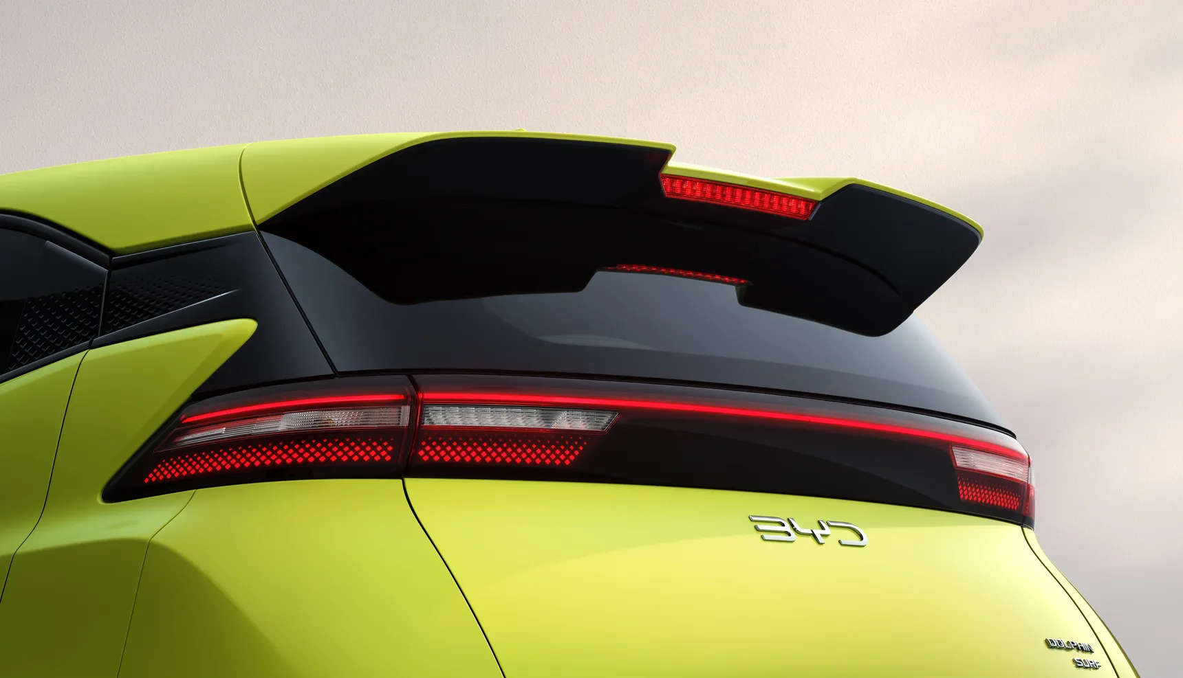 DOLPHIN_SURF_LHD_Green_Taillight