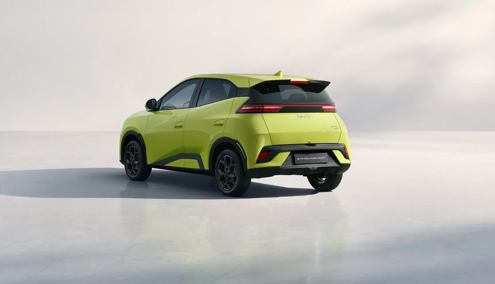 Dolphin_SURF_LHD_Green_Left_Rear_Car_HD