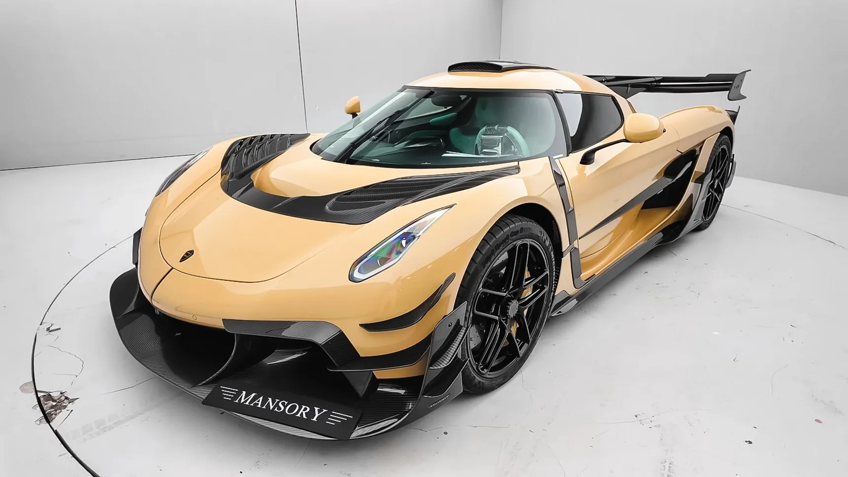 2026-Mansory-Koenigsegg-Jesko-Attack-Spartans-HD