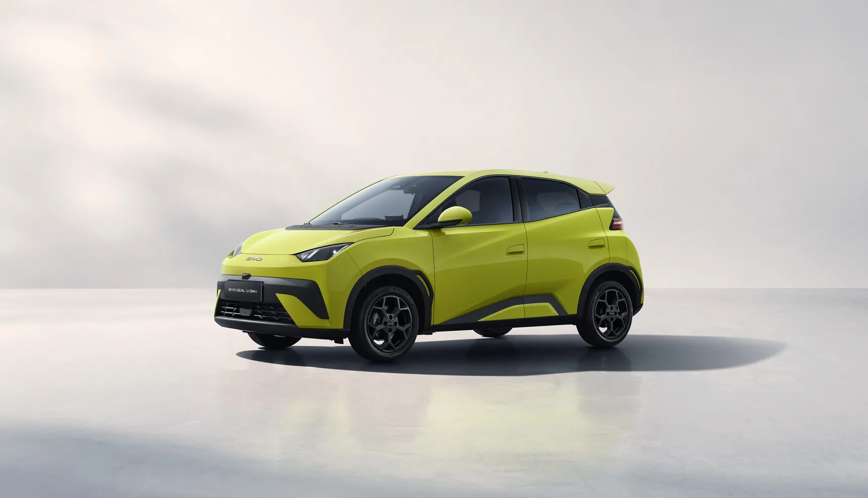 DOLPHIN_SURF_LHD_Green_Exterior_right_front