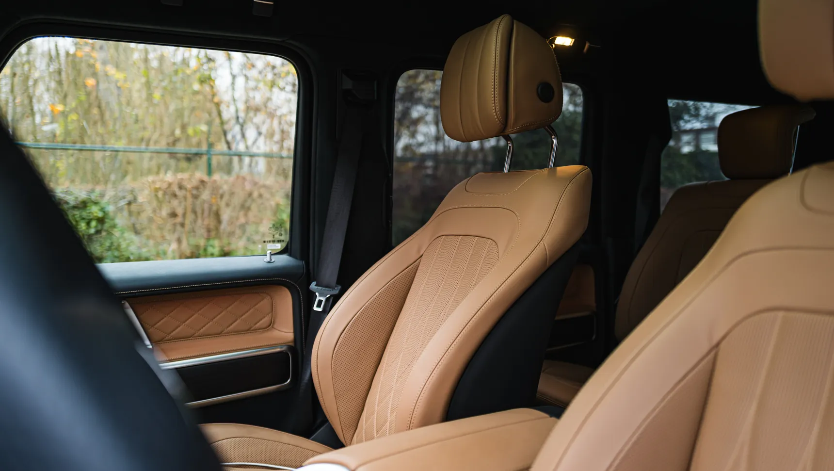 2025-Mercedes-Benz-GClass-G500-Manufaktur-Interior-HD