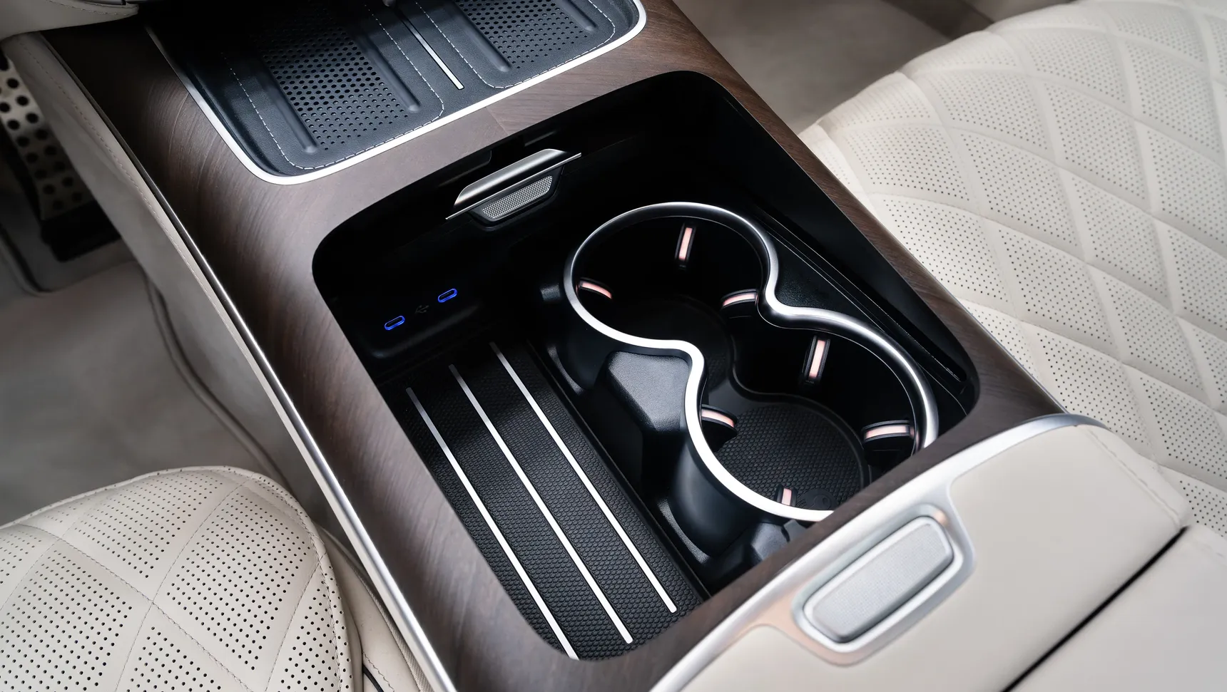 2026 Mercedes-Benz S-Class Facelift interior cupholders center console