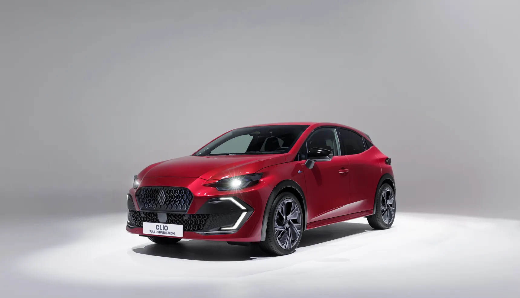 Renault Clio full hybrid E-Tech - Esprit Alpine - Absolute Red