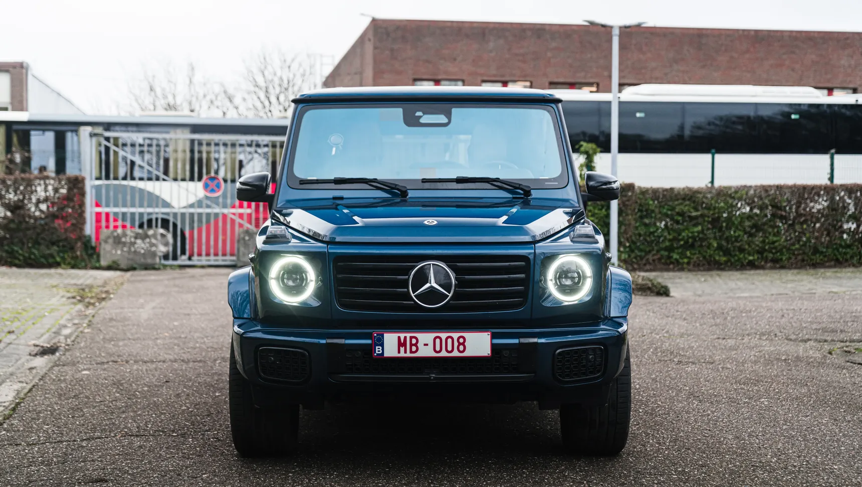 2025-Mercedes-Benz-GClass-G500-Manufaktur-Exterior-OceanBlue-HD