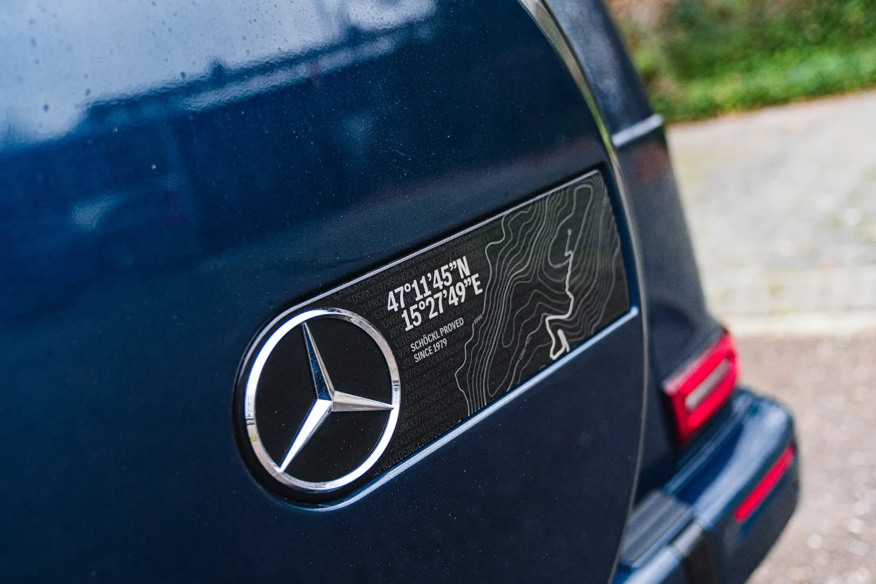 2025-Mercedes-Benz-GClass-G500-Manufaktur-Exterior-OceanBlue-HD