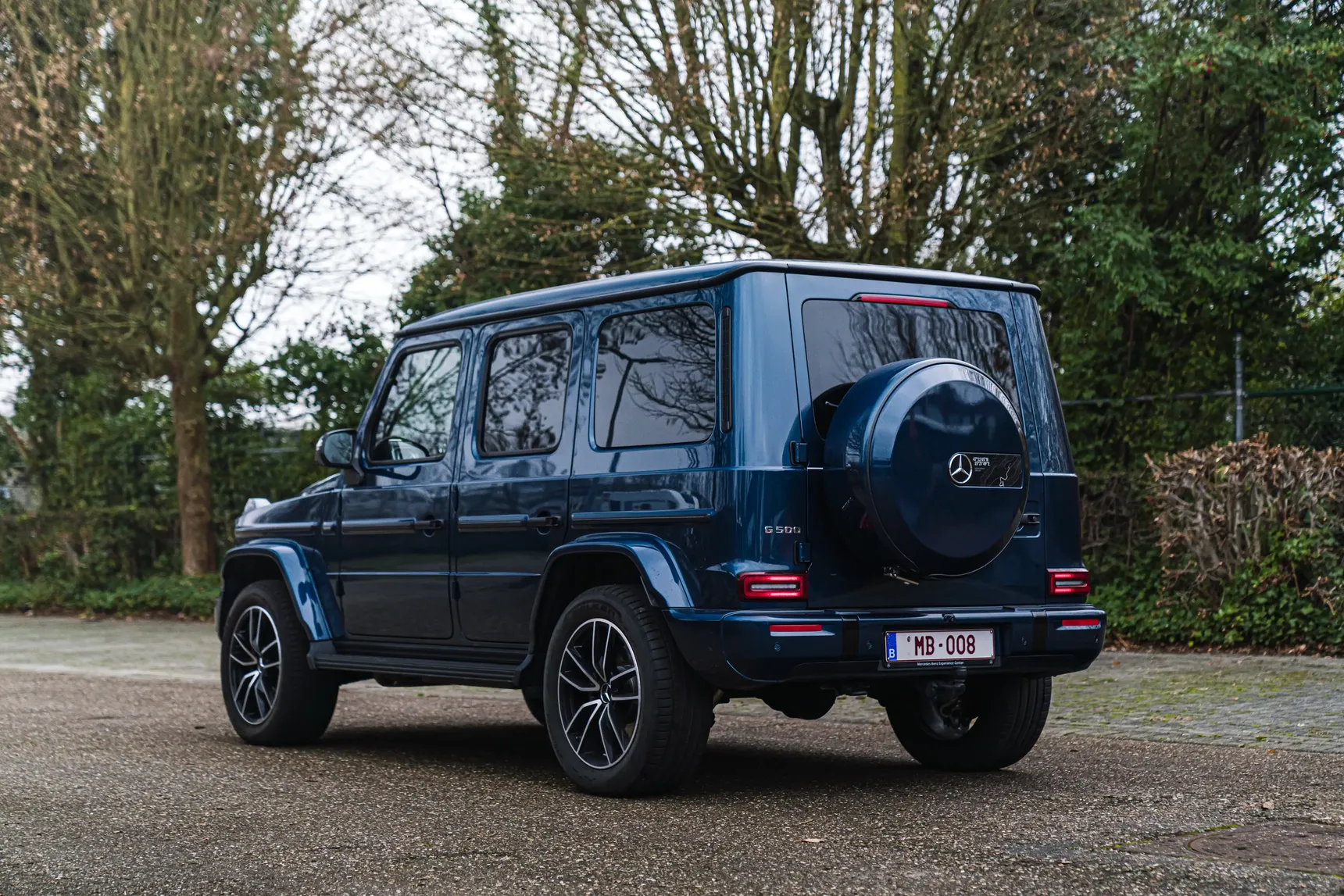 2025-Mercedes-Benz-GClass-G500-Manufaktur-Exterior-OceanBlue-HD