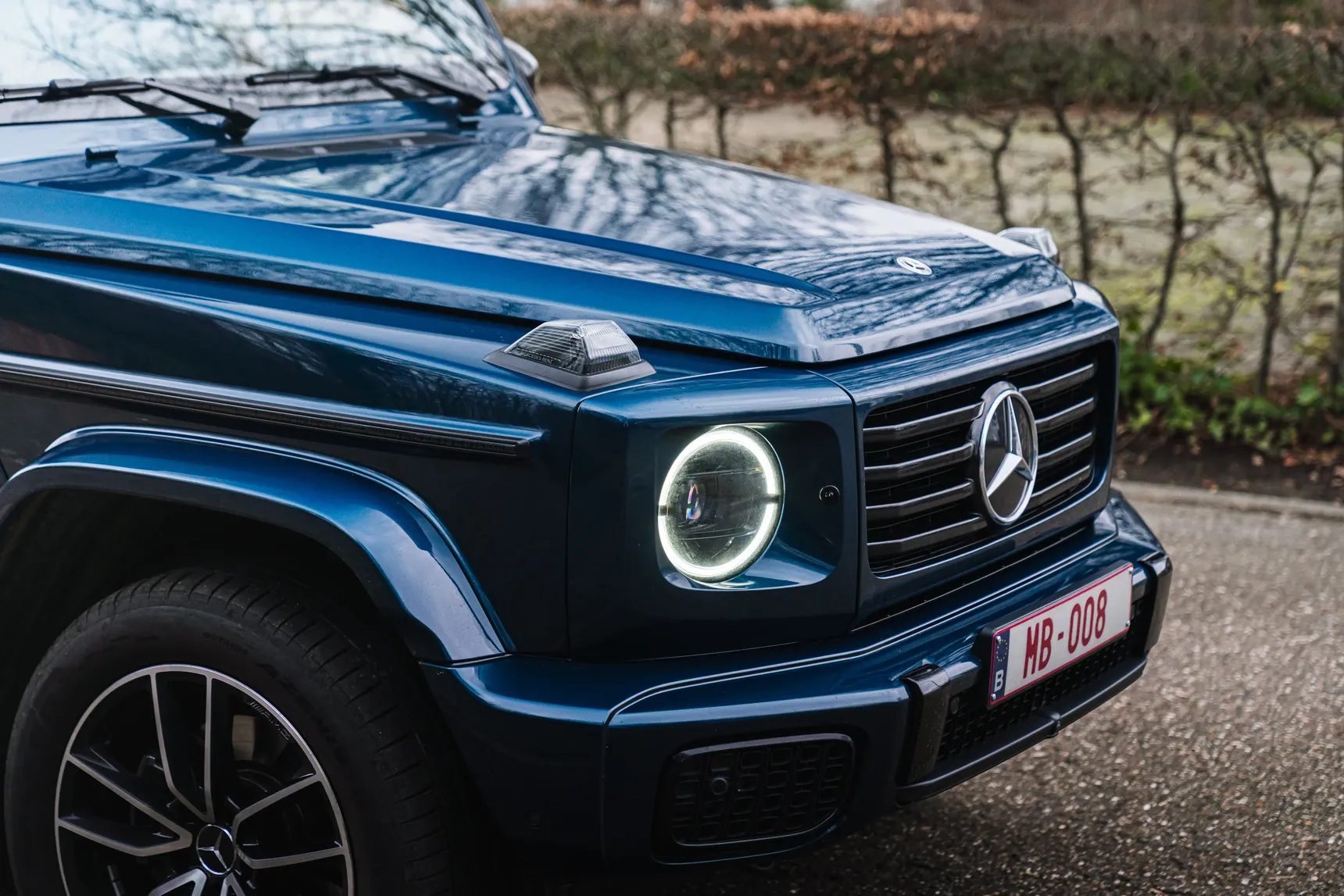 2025-Mercedes-Benz-GClass-G500-Manufaktur-Exterior-OceanBlue-HD