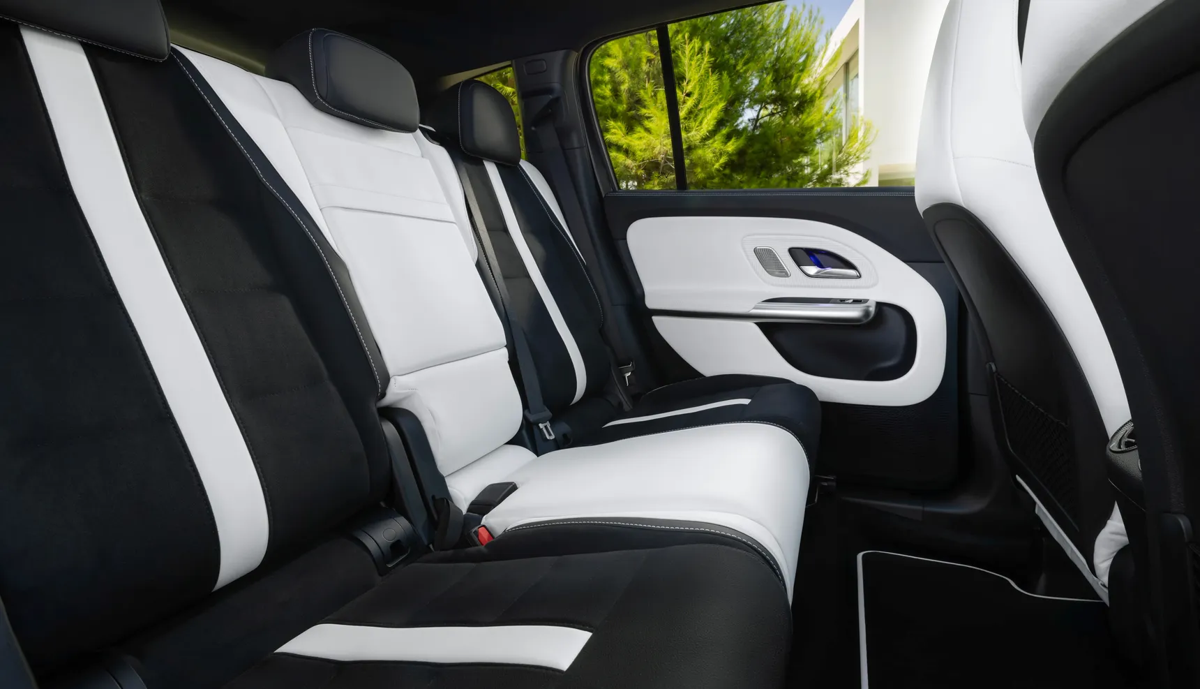 The_All_New_2026_Mercedes_Benz_Electric_GLB