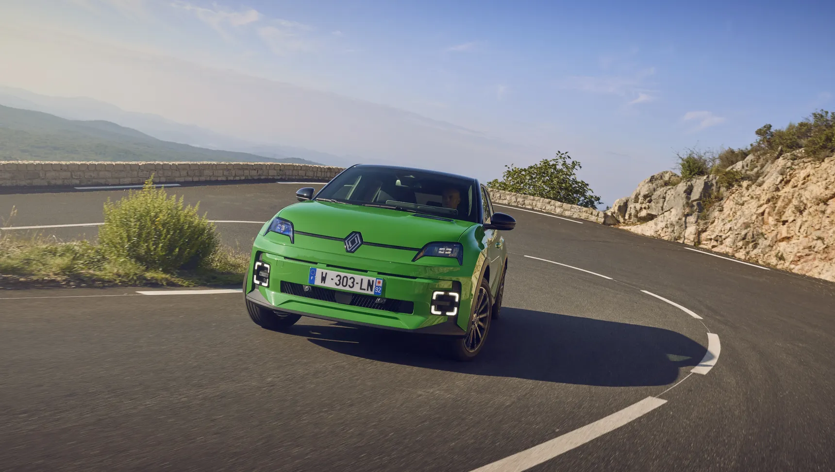 Best electric cars below 25.000 € 2026 Renault 5