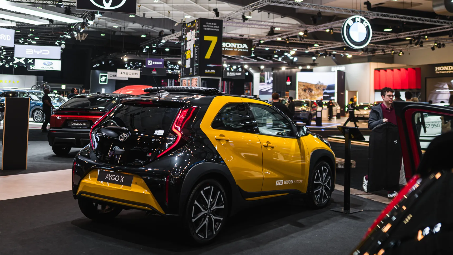 Brussels-Motor-Show-2026-Record-Bezoekrs-Wallpaper-HD-Toyota-Aygo-X