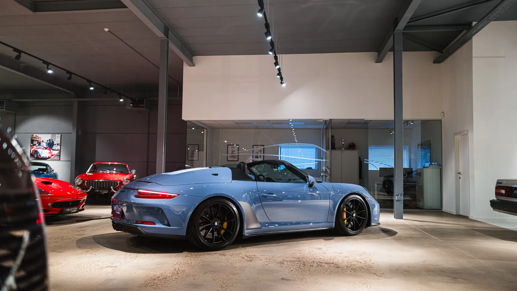 2020-Porsche-911Speedster-PaintToSample-AetnaBlue-CollectionVermant-Exterior-HD