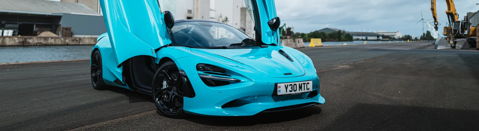 2025_McLaren_750S_Spider_MSO_Tokyo_Cyan_Front