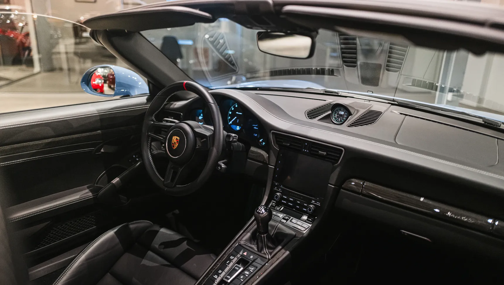 2020-Porsche-911Speedster-PaintToSample-AetnaBlue-CollectionVermant-Interior-HD