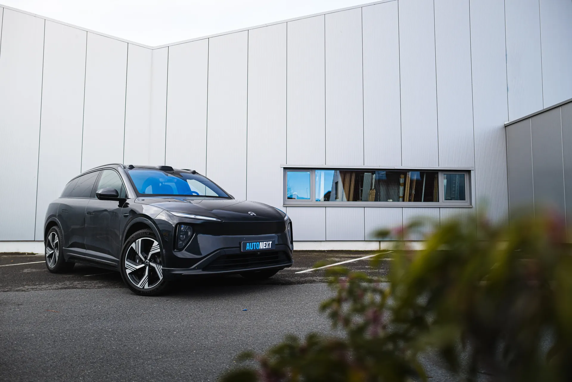 AutoNext_NIO_EL6_LongRange_100kWh_Review_Exterior_Front_DeepBlack_Wallpaper_HD