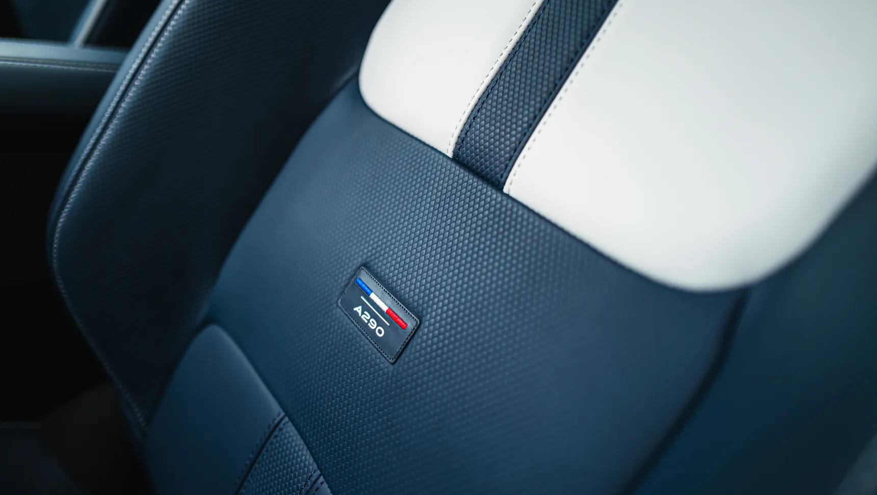 Alpine_A290_GTS_Blanc_Nival_Review_Interior