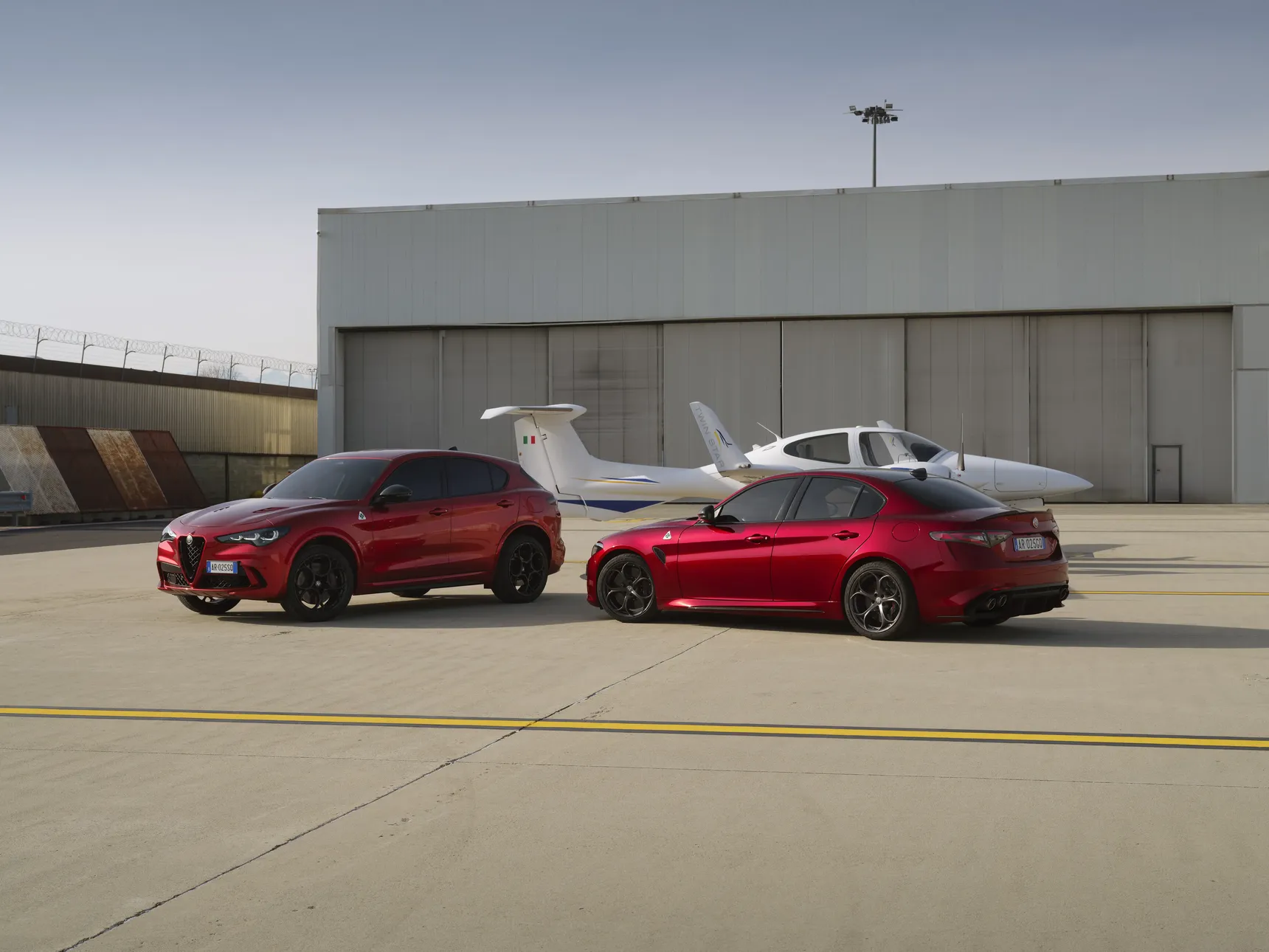 2026_Alfa-Romeo_Giulia_Stelvio_Quadrifoglio_Collezione_Rosso_Etna_Rosso_Alfa_Wallpaper_HD