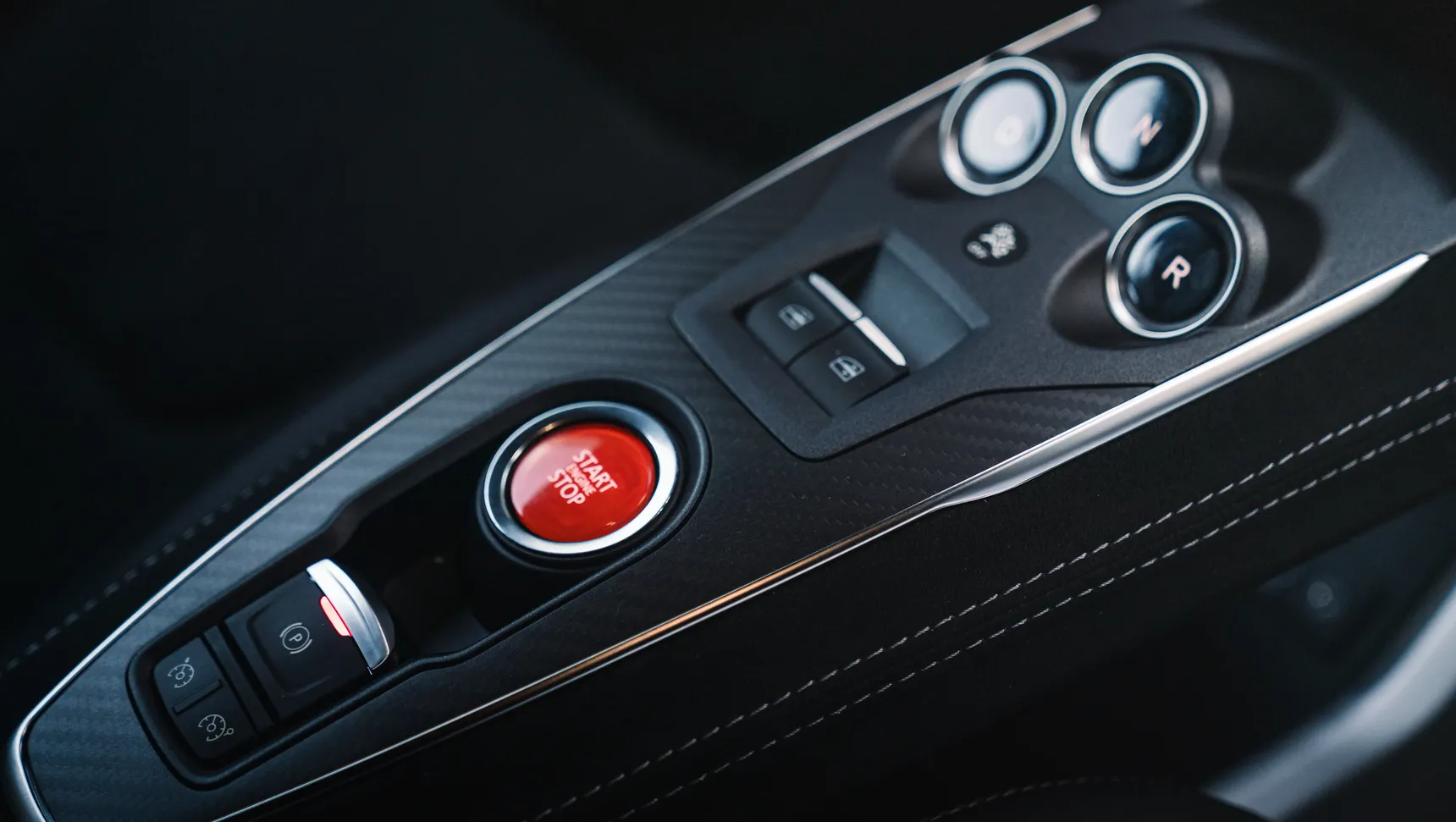 2025_Alpine_A110GTS_AeroKit_4K_HD_Interior_StartButton