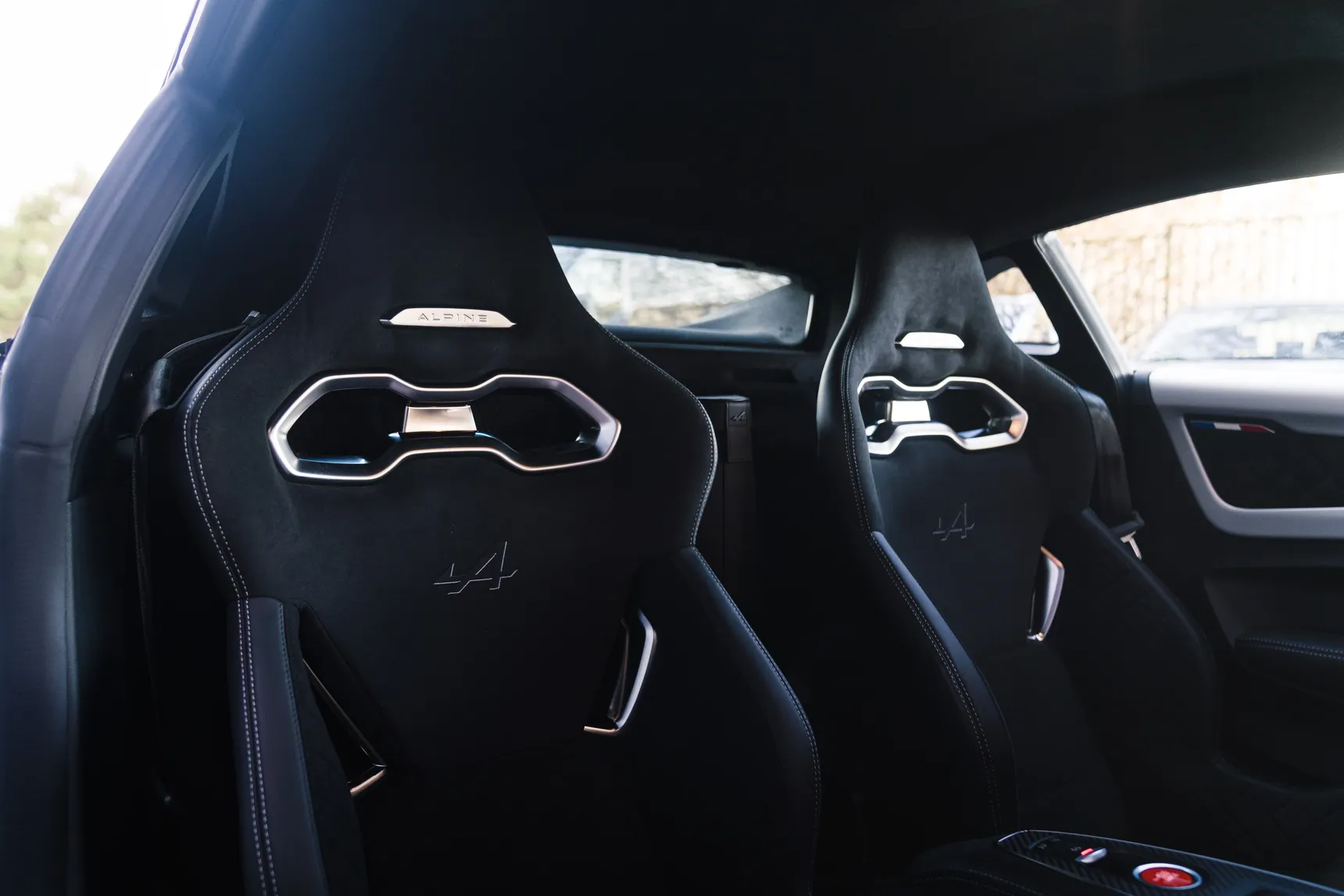 2025_Alpine_A110GTS_AeroKit_4K_HD_Interior_SabeltSeats