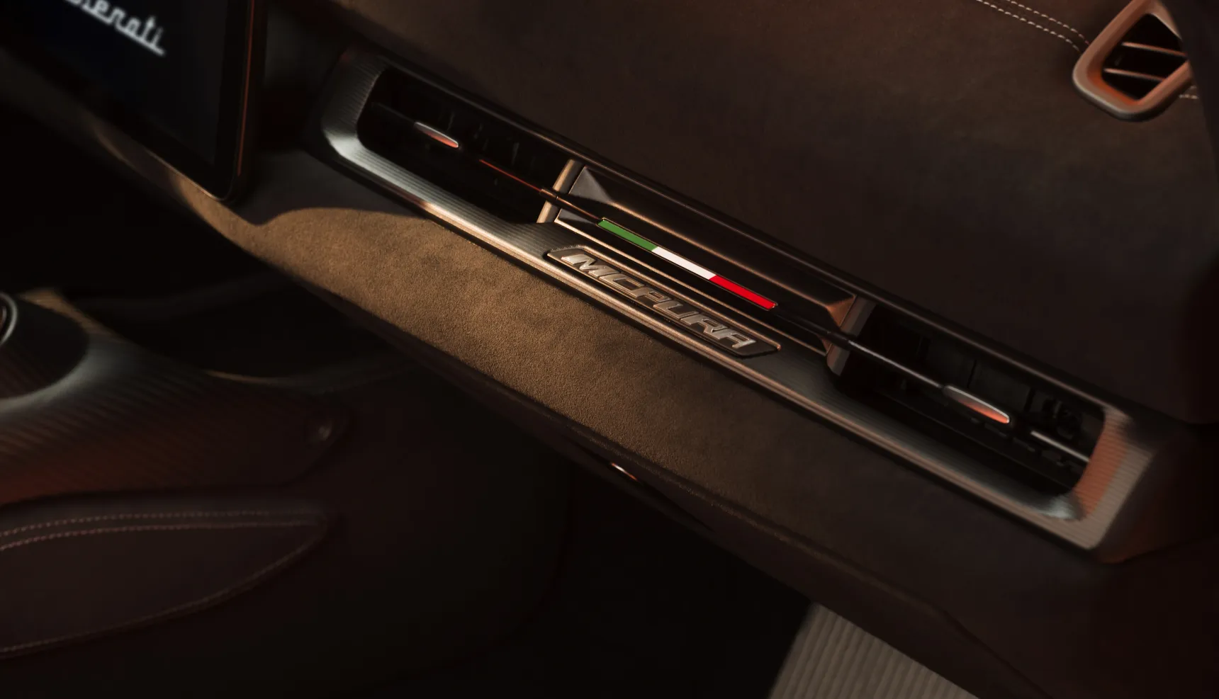 maserati-mcpura-coupe-2024-630hp-v6-auto-blu-infinito