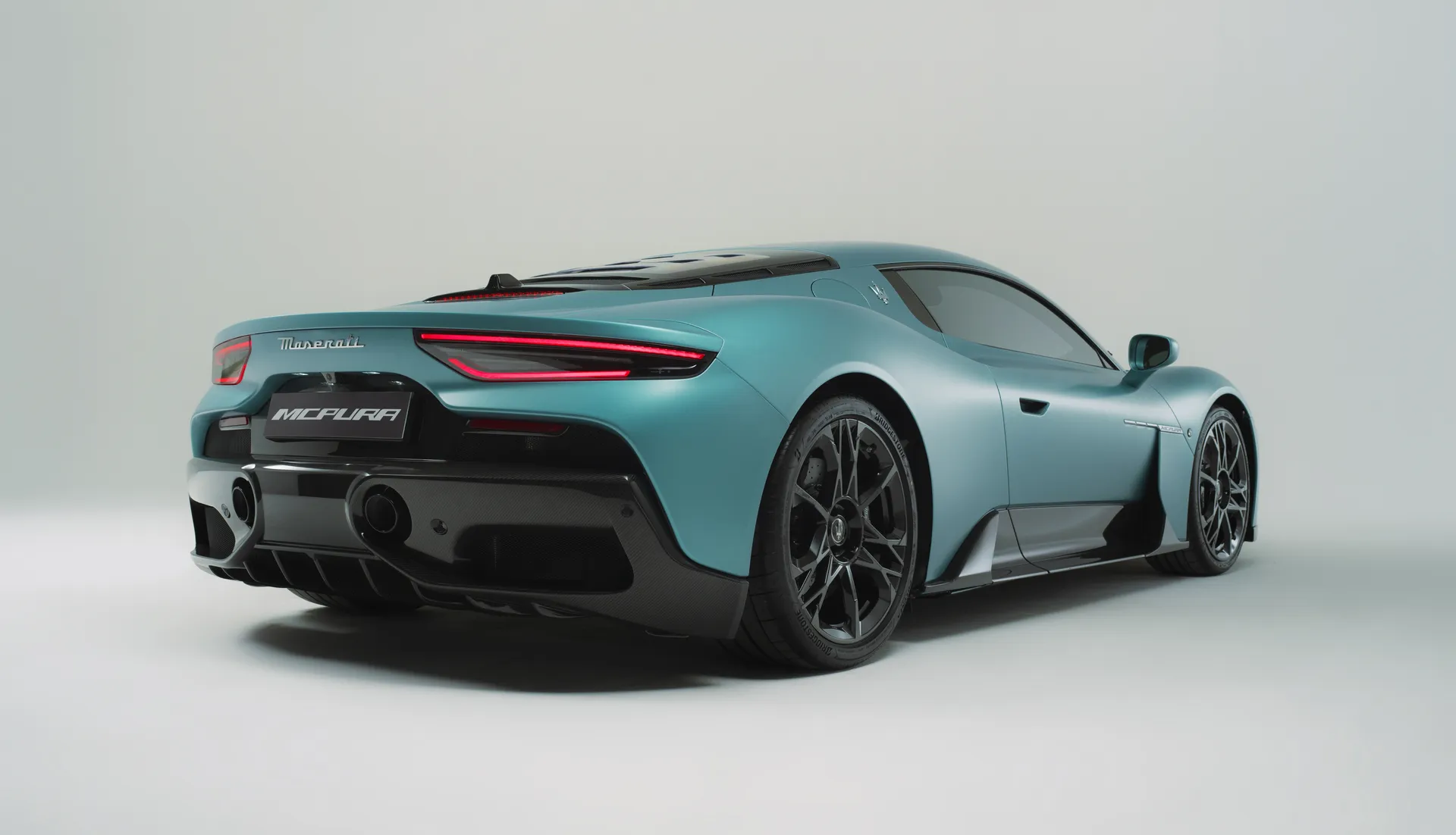 maserati-mcpura-coupe-2024-630hp-v6-auto-blu-infinito