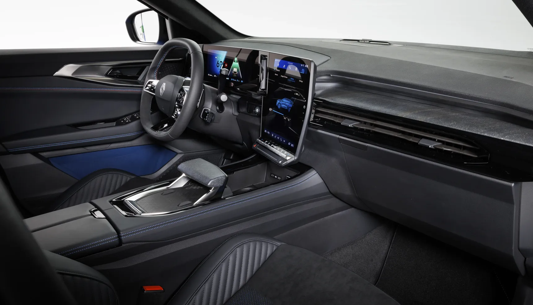 2024-All-New-Renault-Rafale-Interior-HD