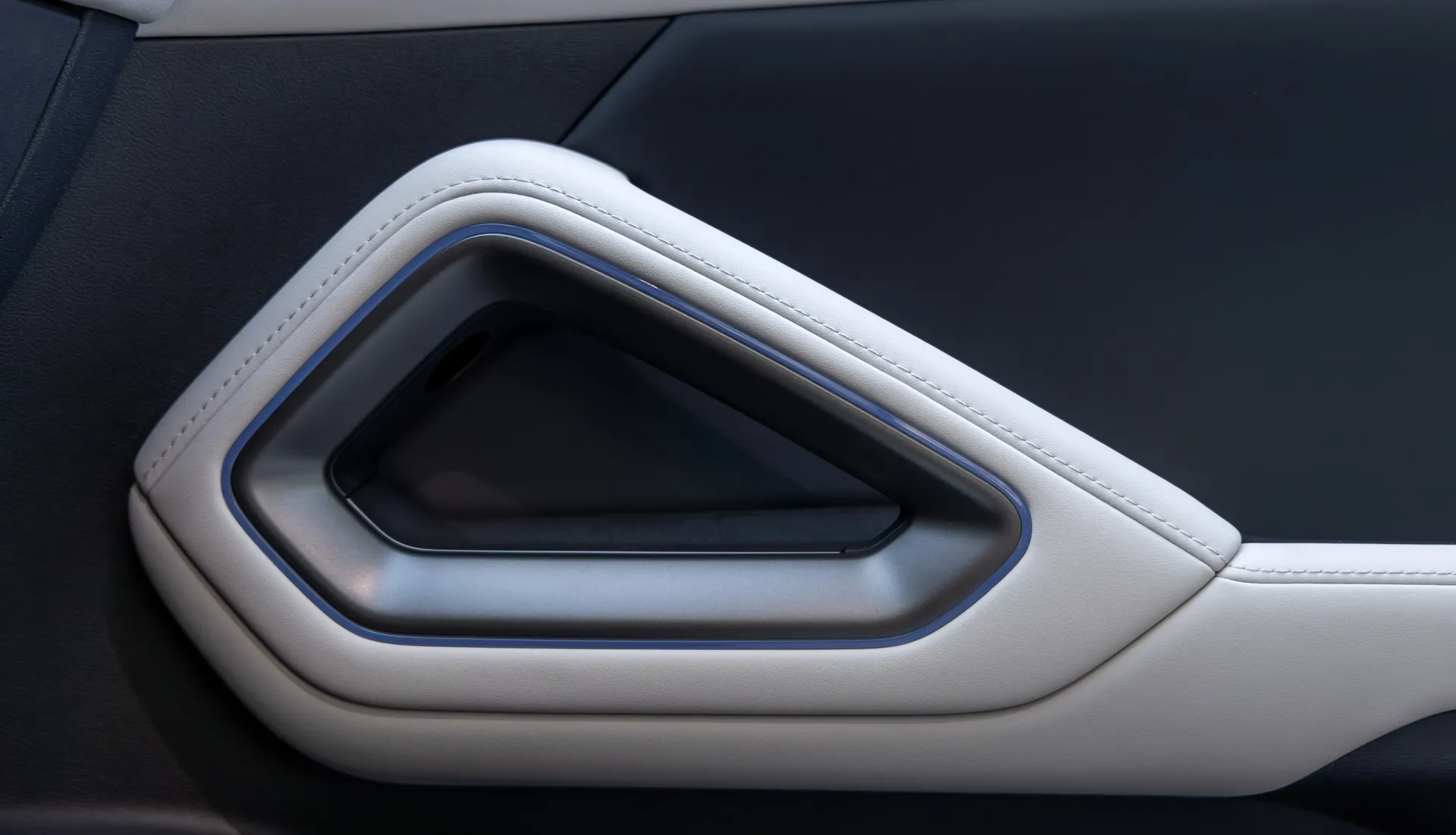 2025 BYD ATTO 2 DM-i Interiors HD