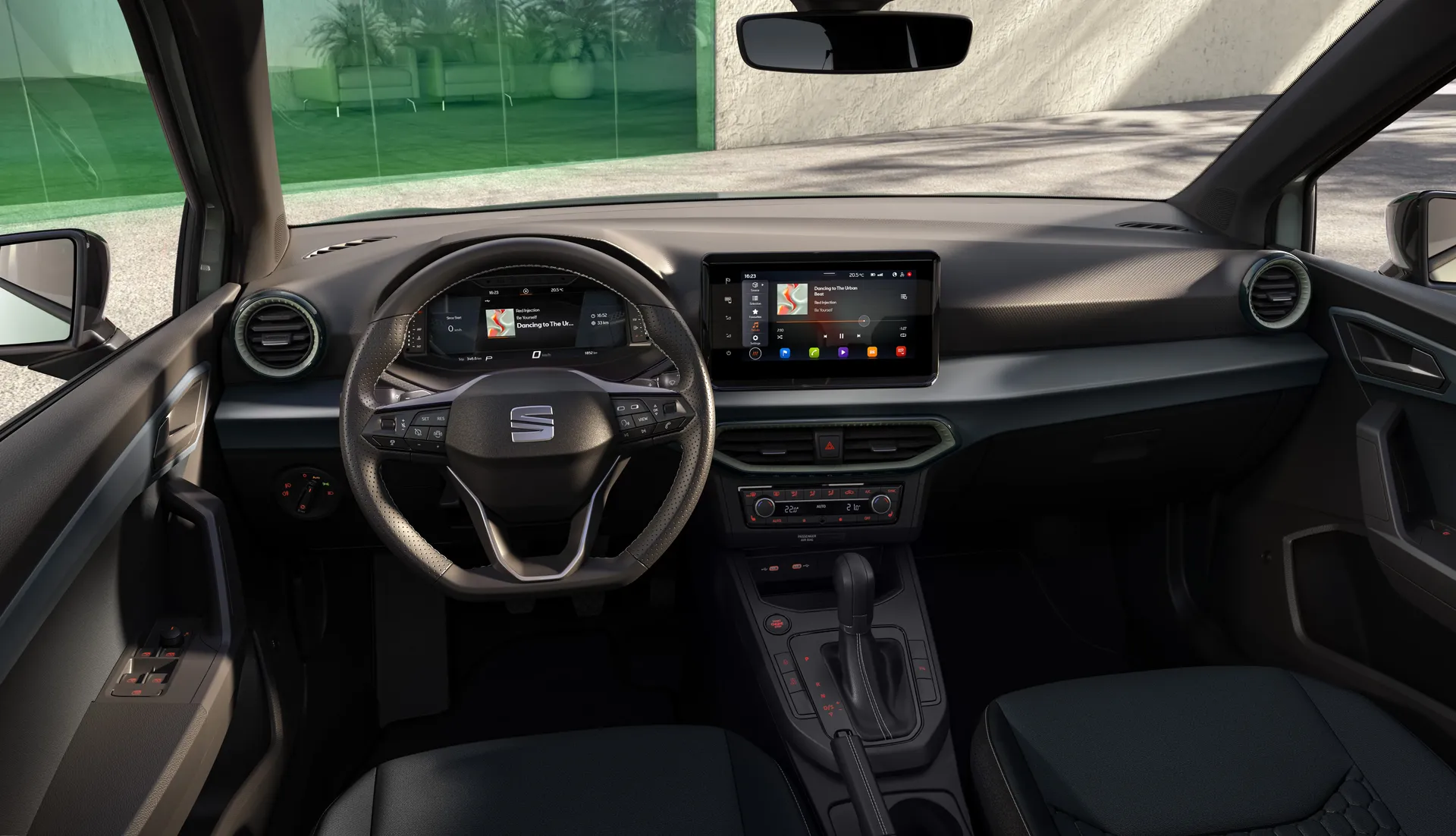 The-new-SEAT-Arona-steps-up-as-a-more-robust-urban-SUV-with-a-dynamic-character_HQ_Exterior